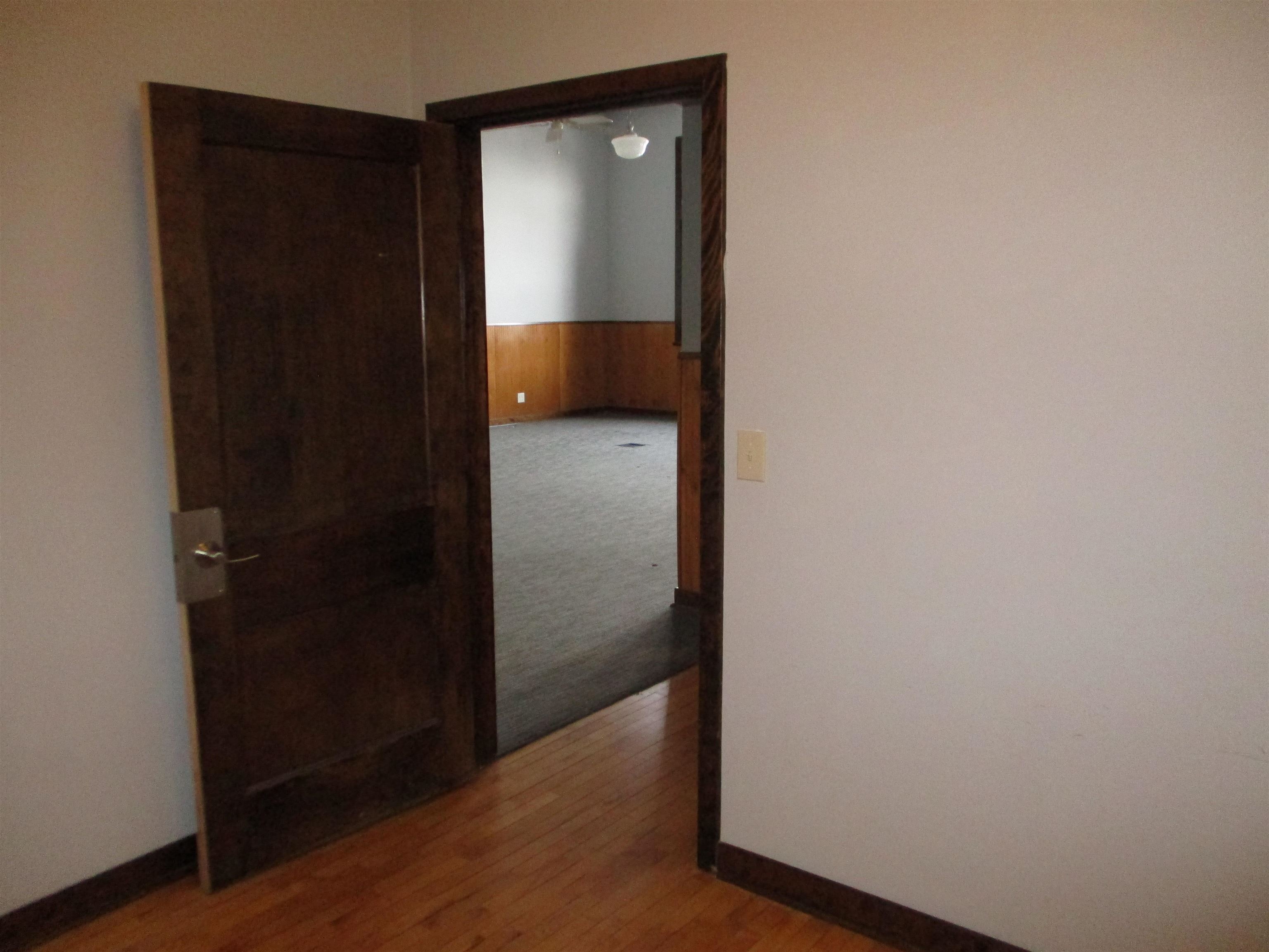 1055 Main Street Property Photo 14