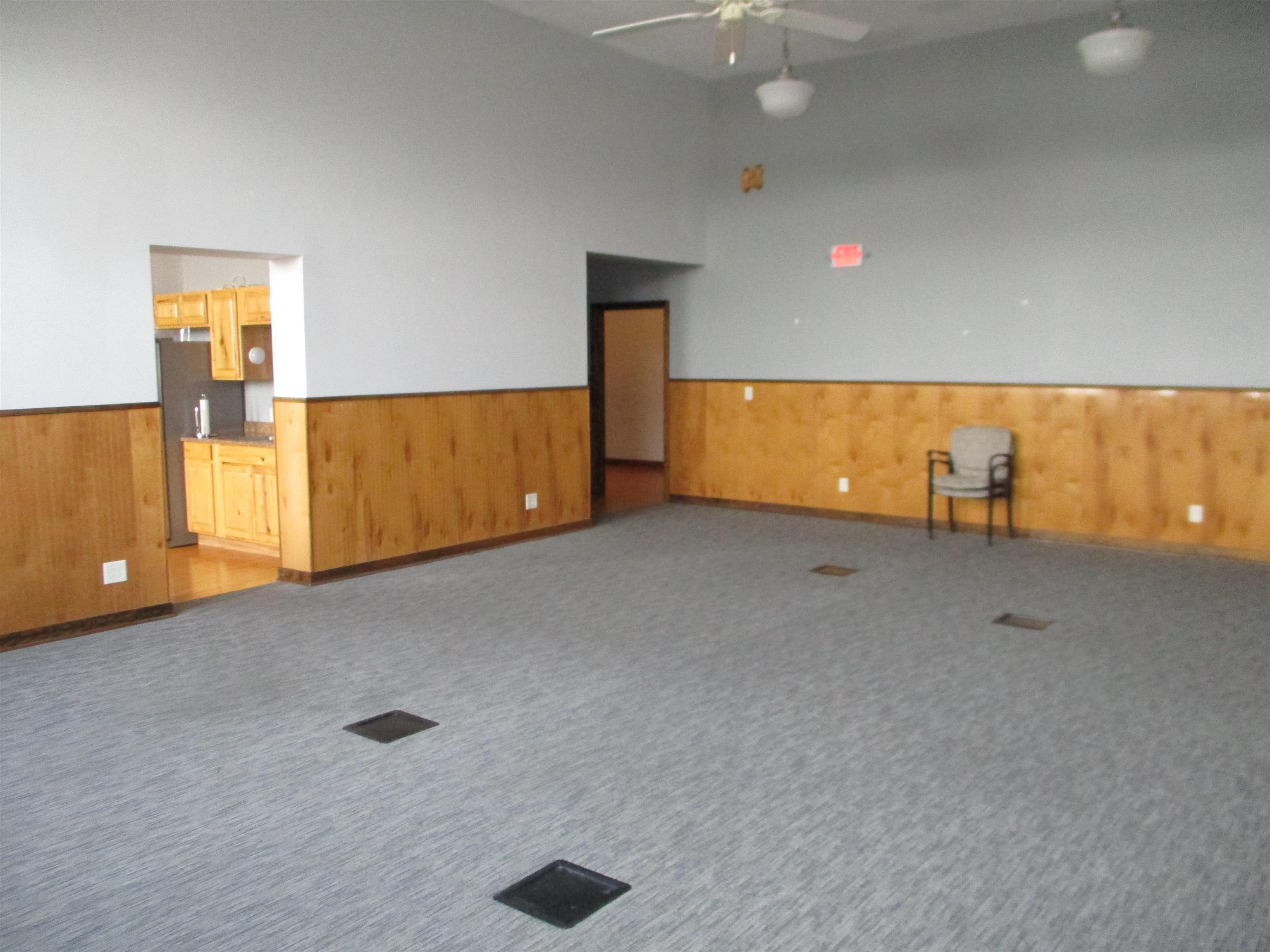 1055 Main Street Property Photo 18