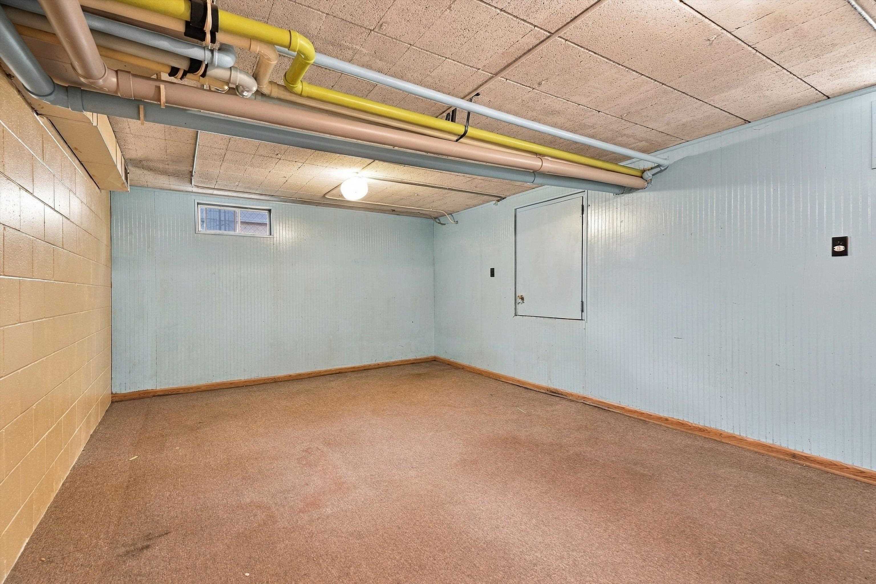 1017 W Laurel Street Property Photo 5