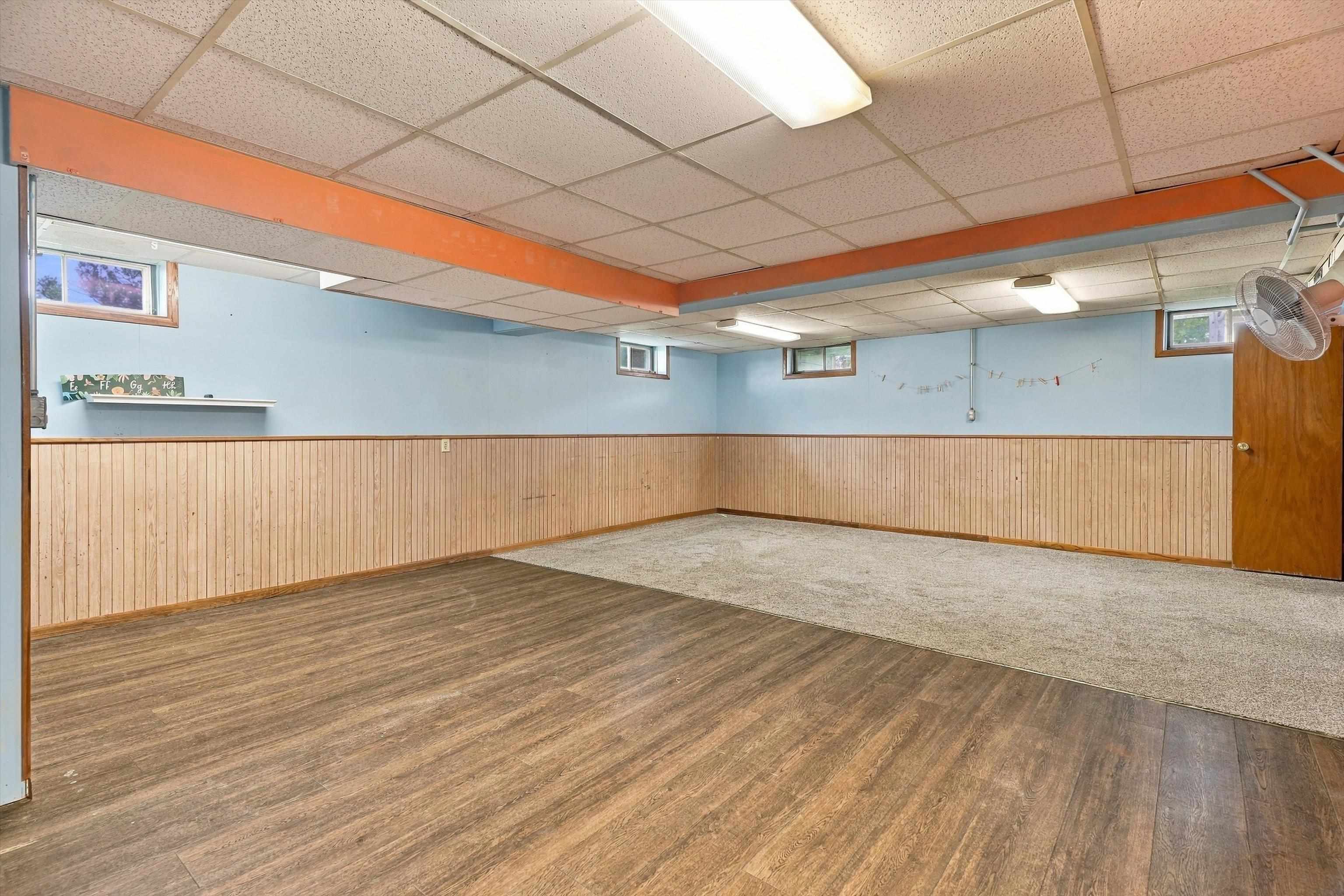 1017 W Laurel Street Property Photo 6