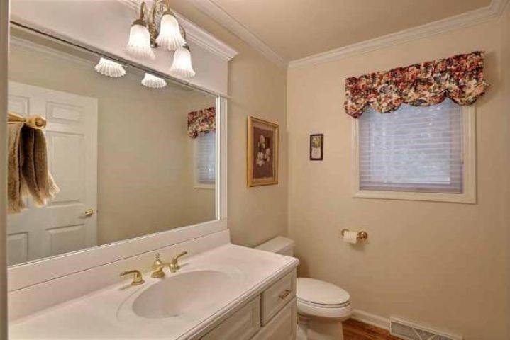 1012 Easthill Place Property Photo 31