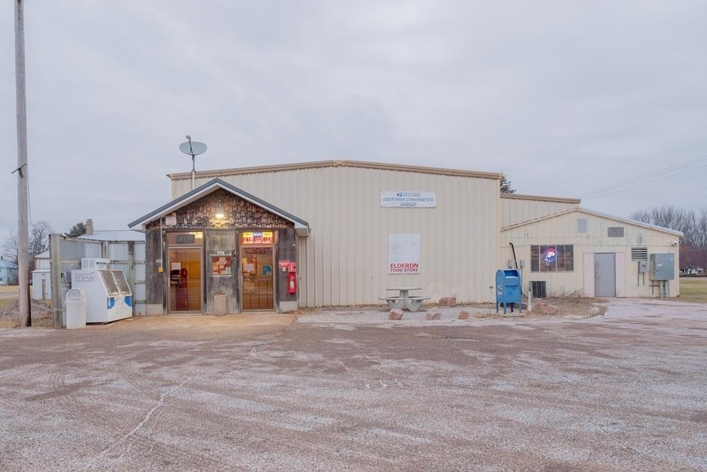 211212 State Highway 49 Property Photo 3
