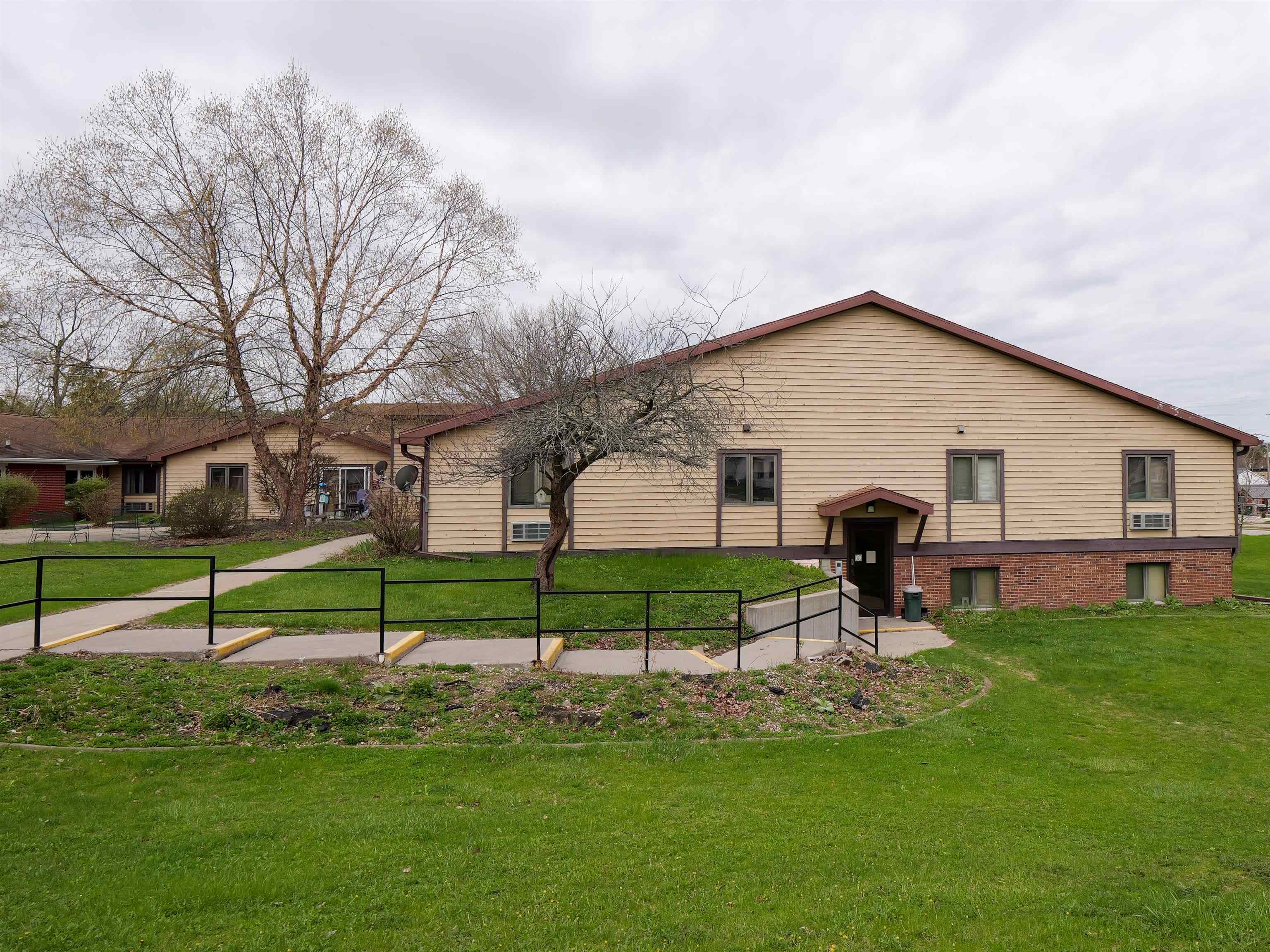 165 S Chet Krause Drive Property Photo 19