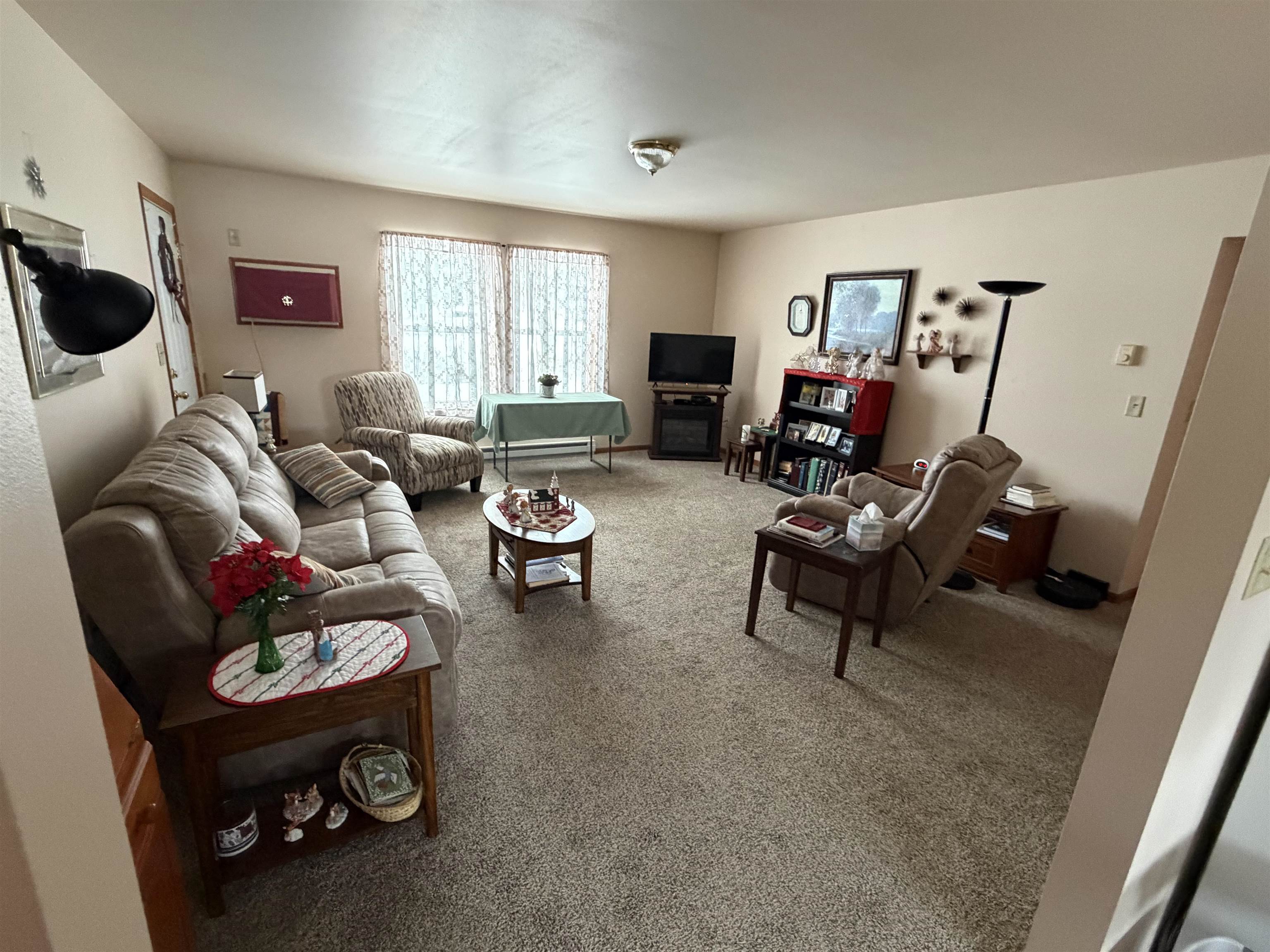 800 Love Lane Property Photo 3