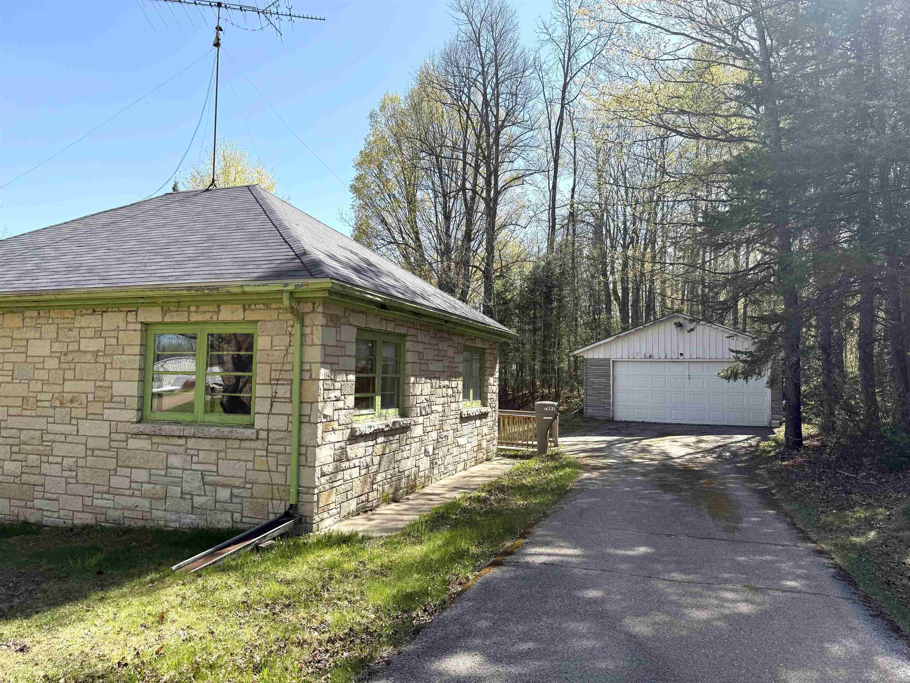 7892 Old 101 Road Property Photo 5