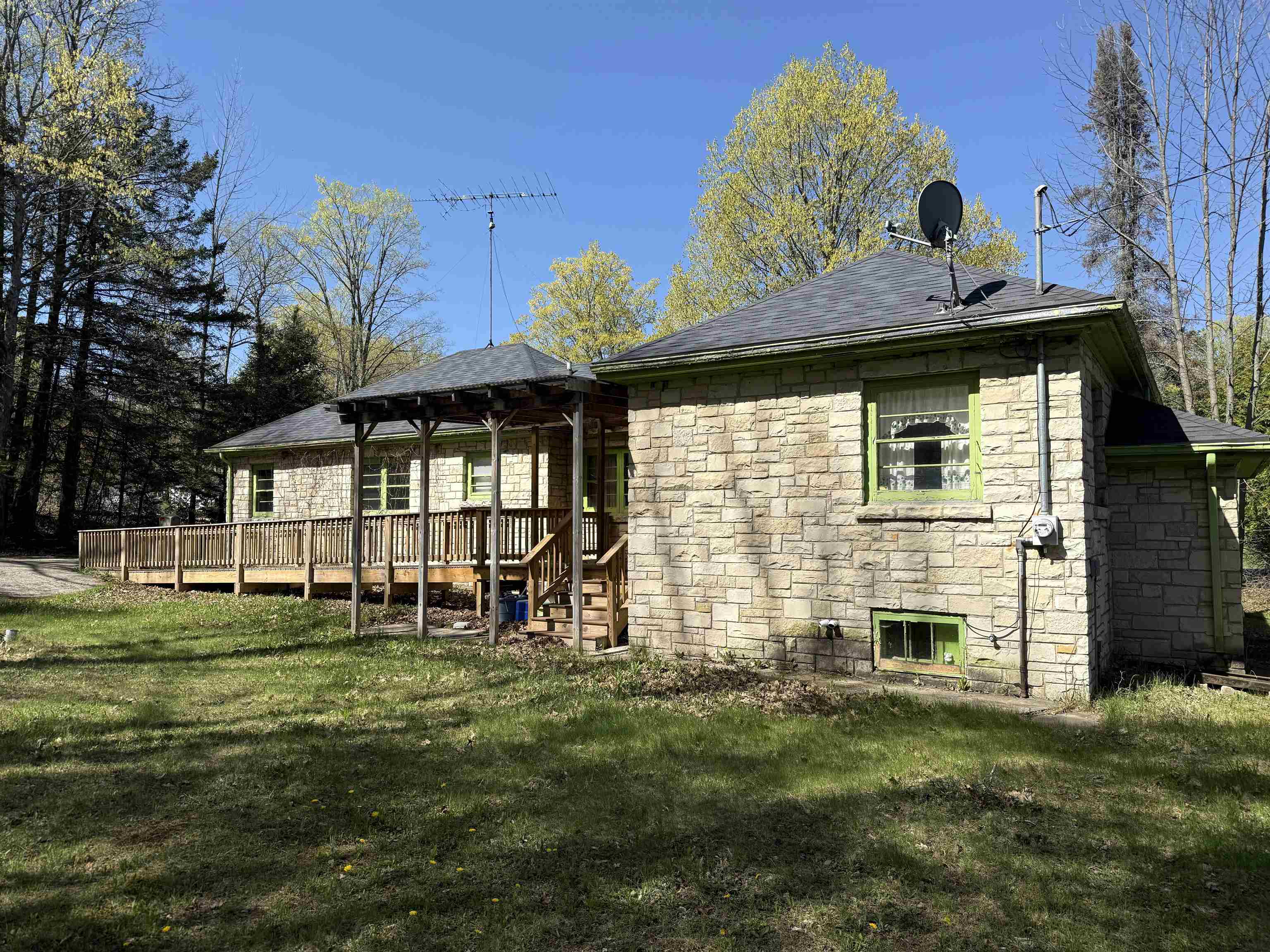 7892 Old 101 Road Property Photo 7