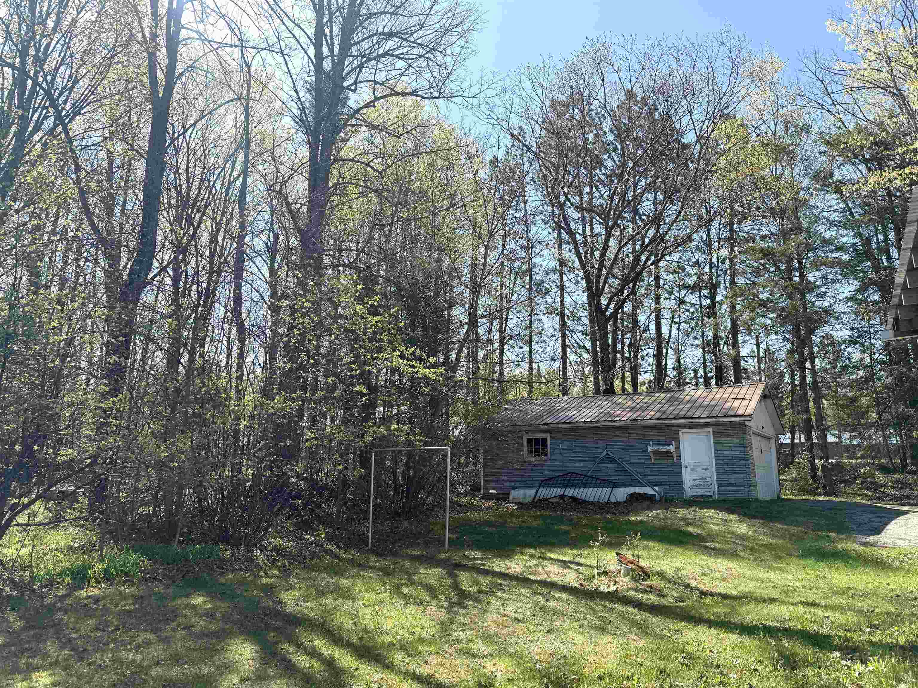 7892 Old 101 Road Property Photo 9