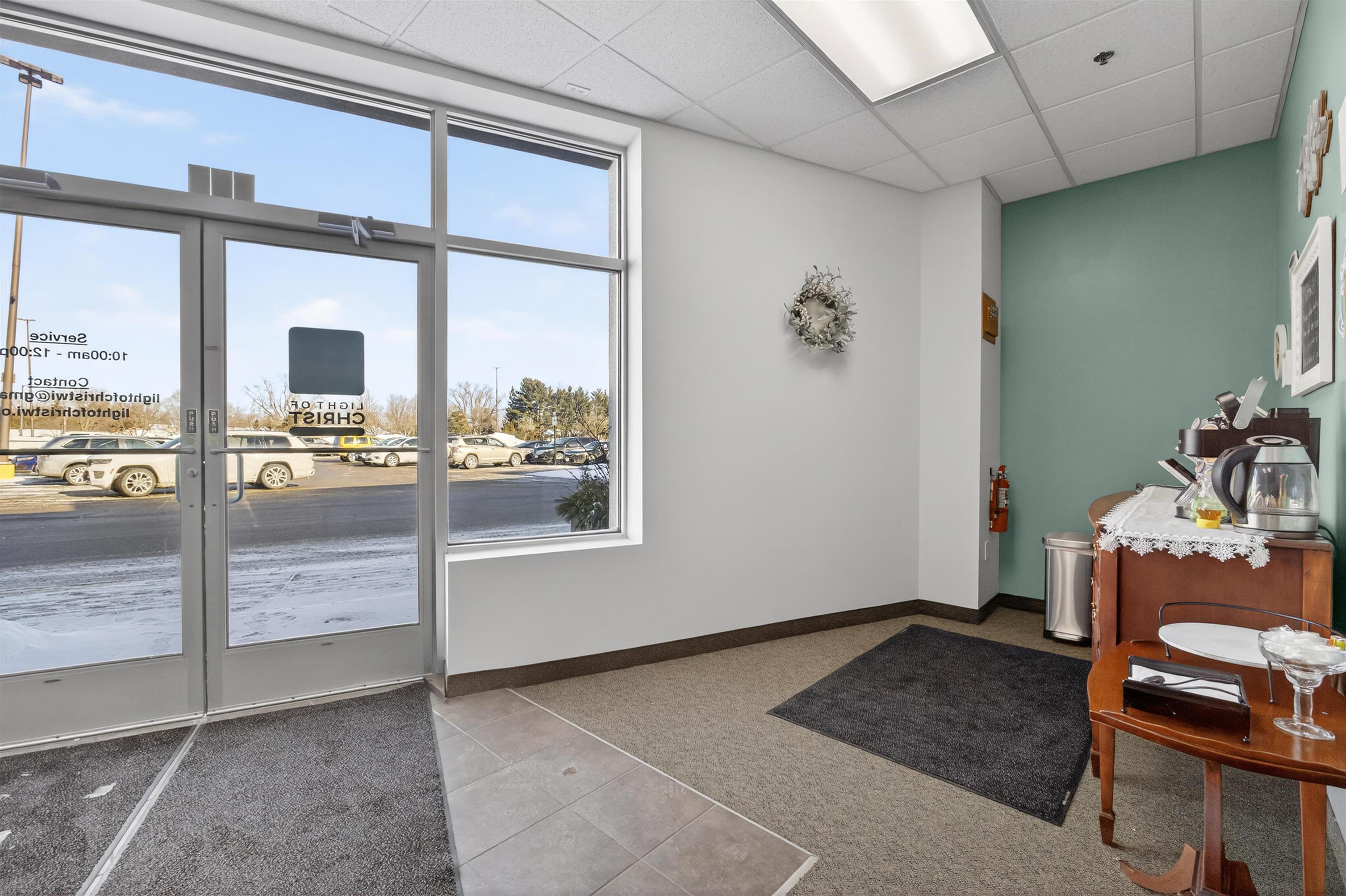1000 Riverview Expressway Property Photo 3