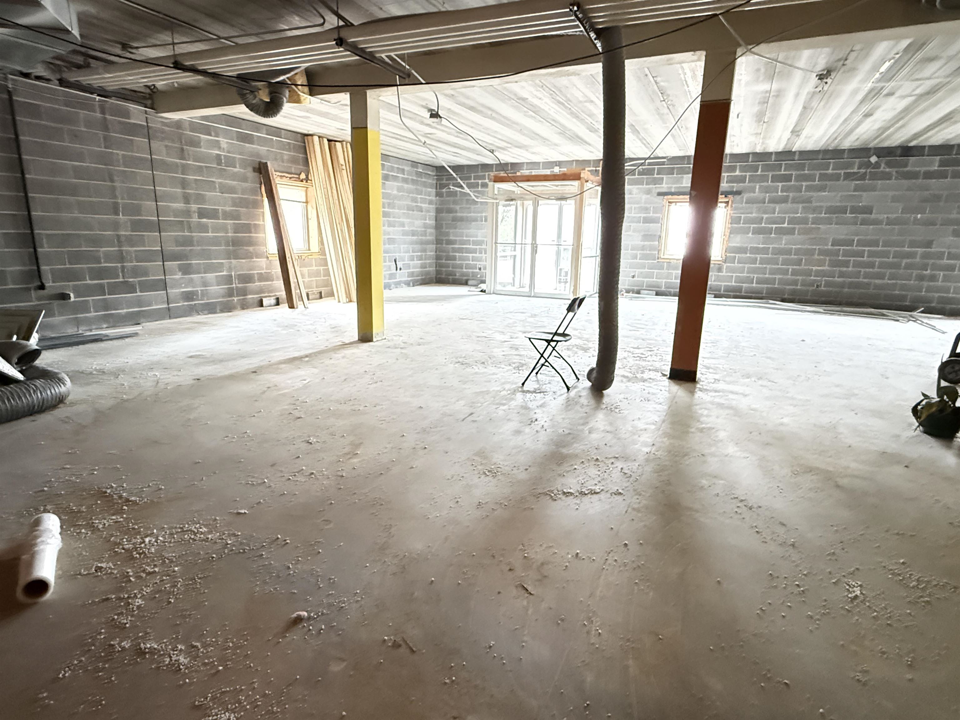 137 River Drive Property Photo 8