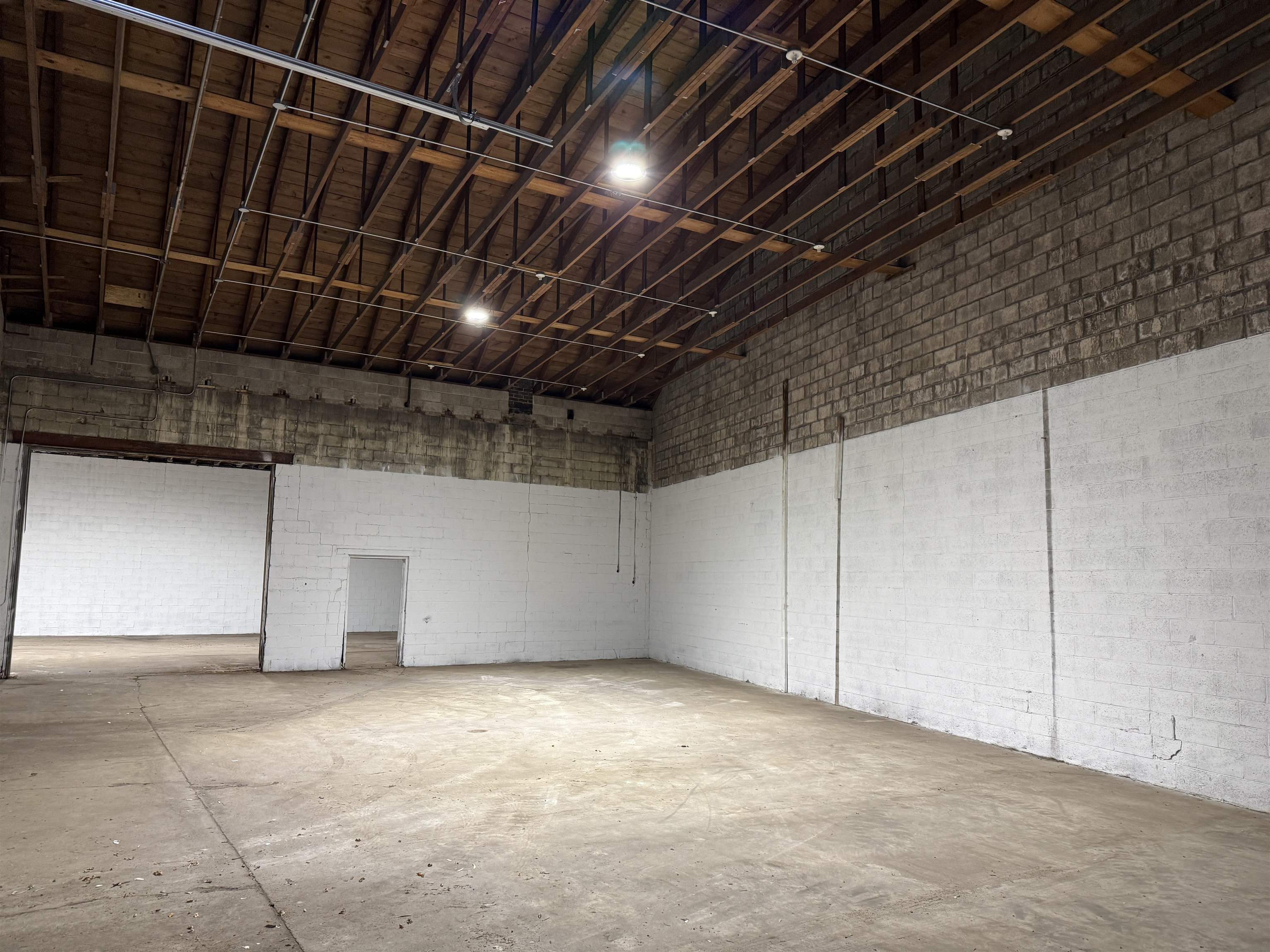 80 Oliver Street Property Photo 8