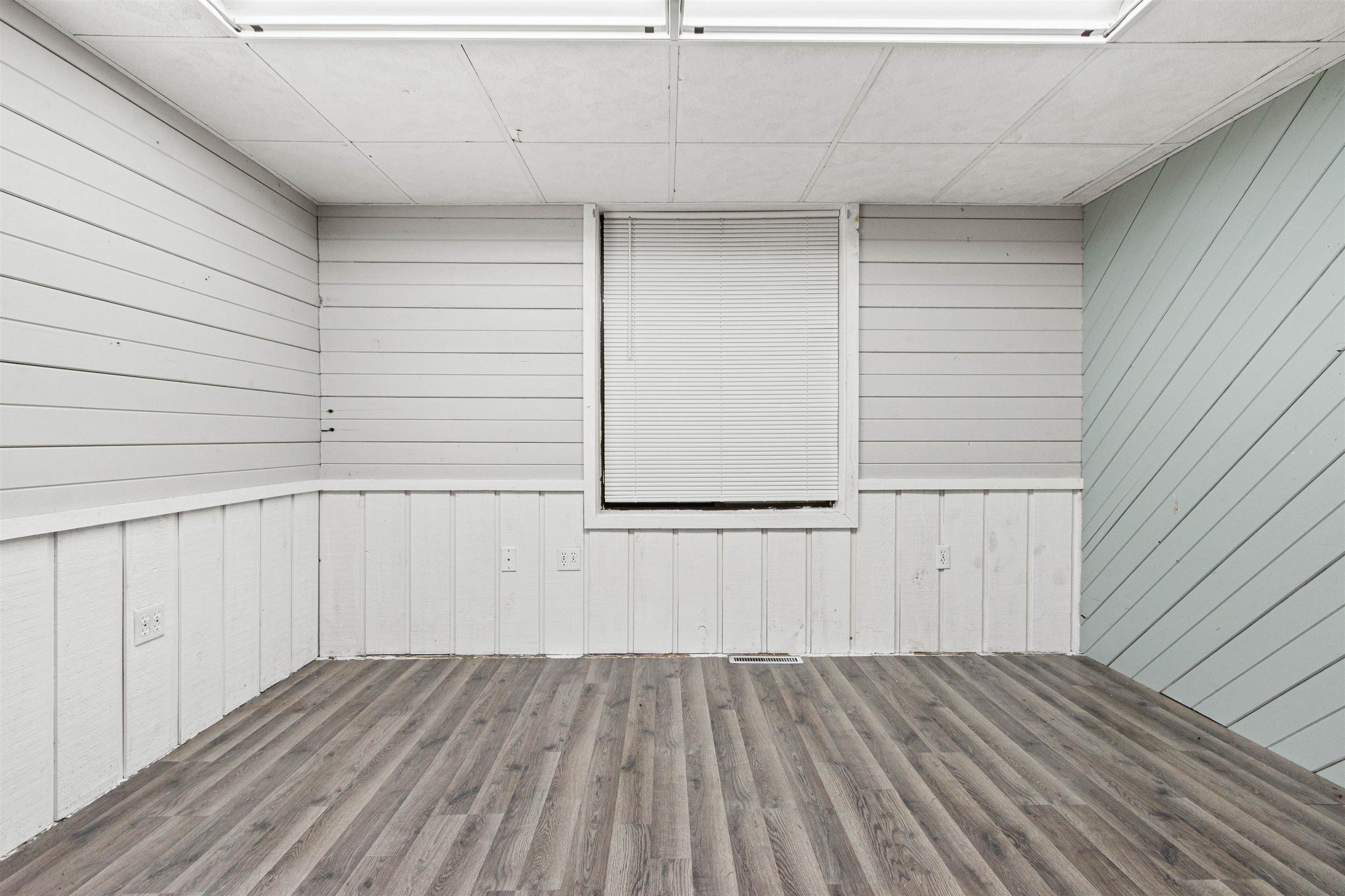 108 S Front Street Property Photo 12