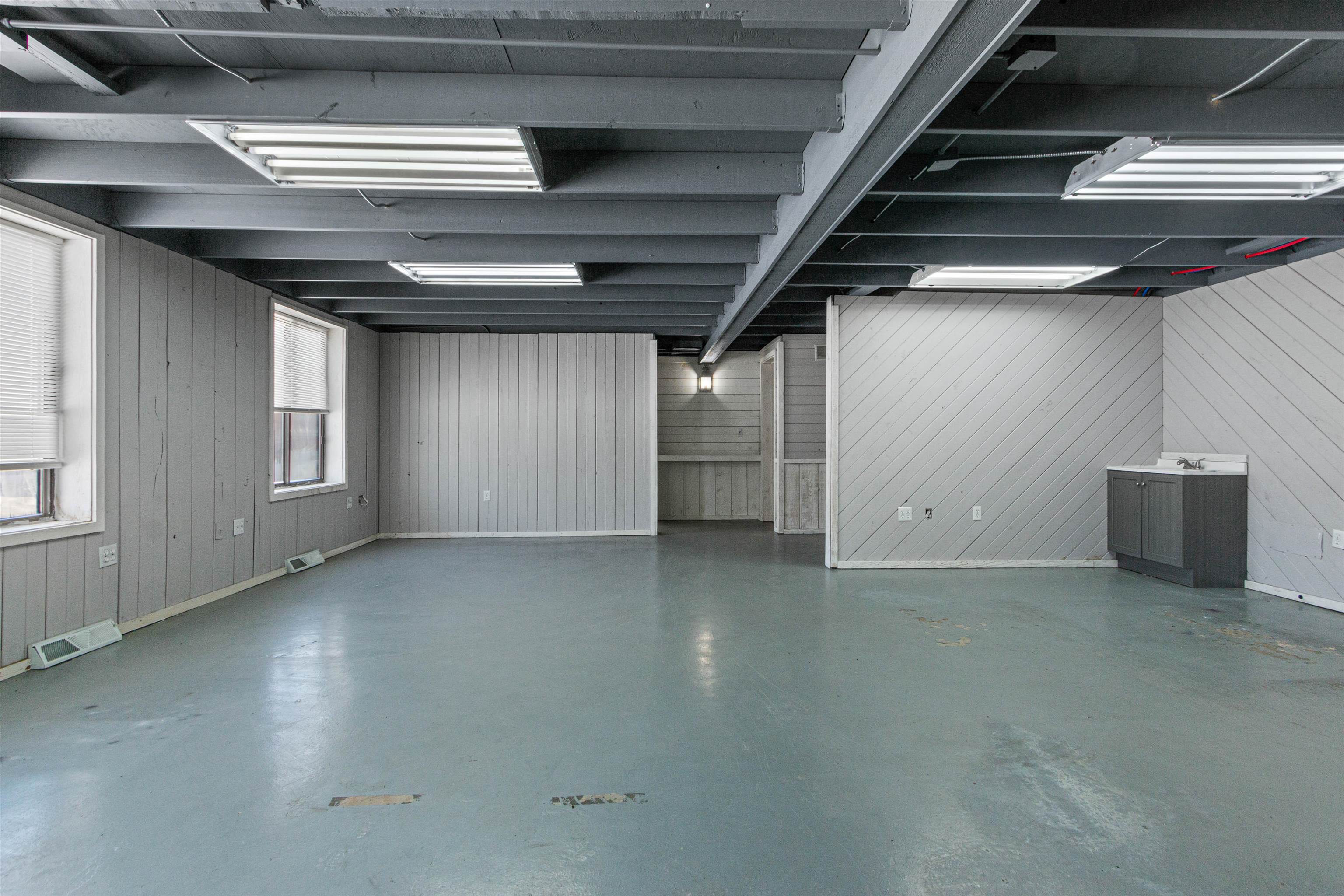 108 S Front Street Property Photo 12