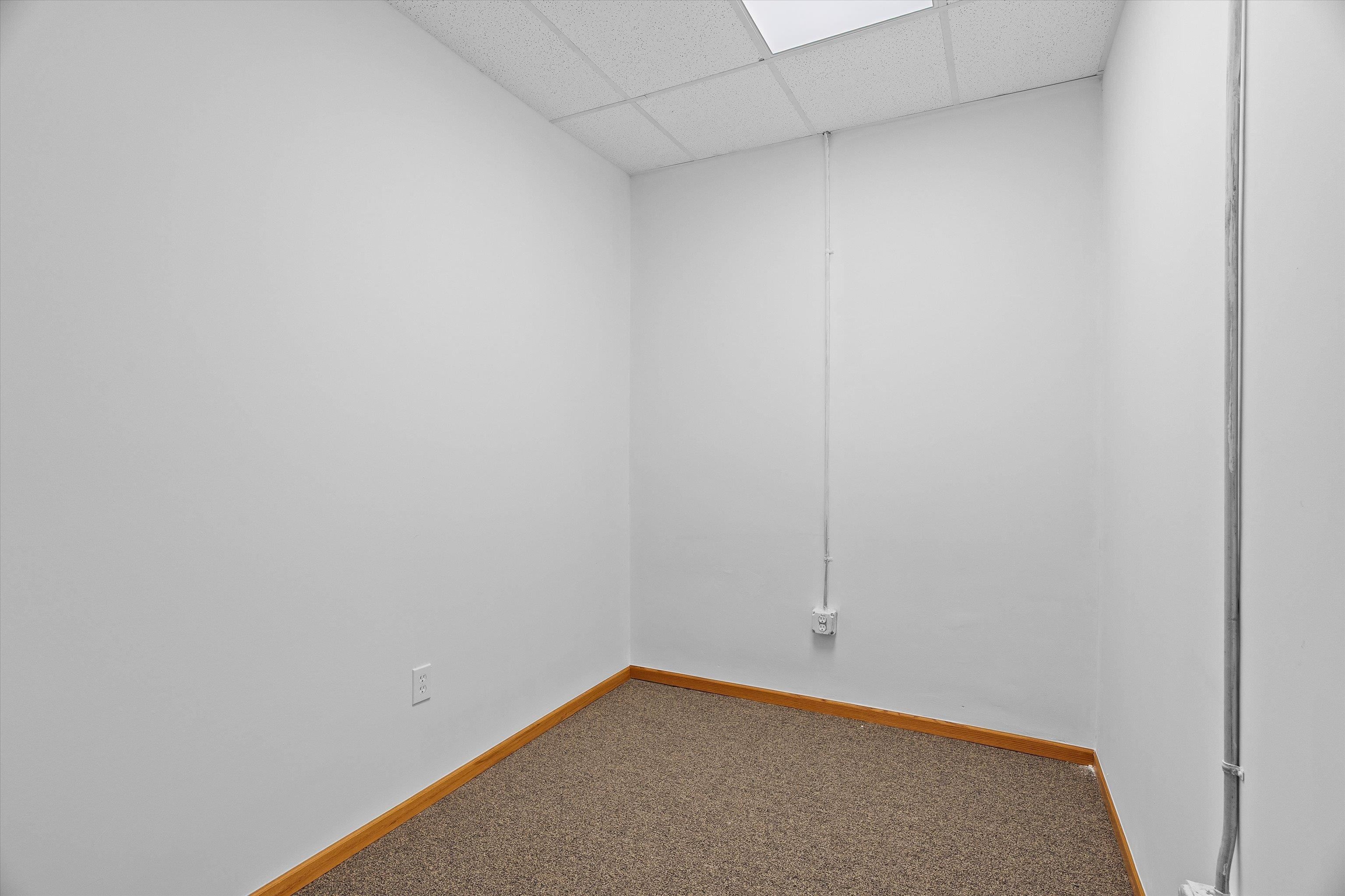 209 S Central Avenue Property Photo 3