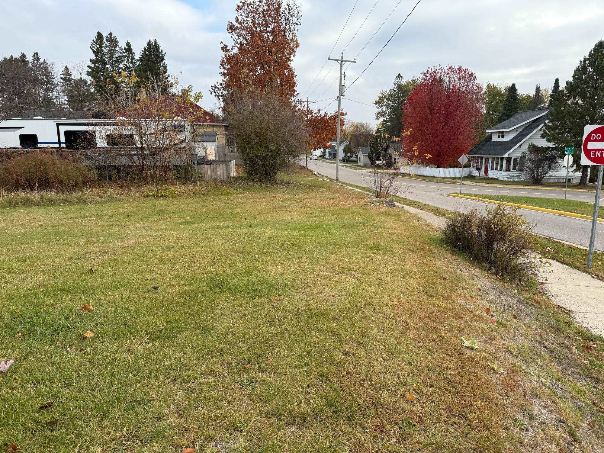 1205 Eagle Street Property Photo 4