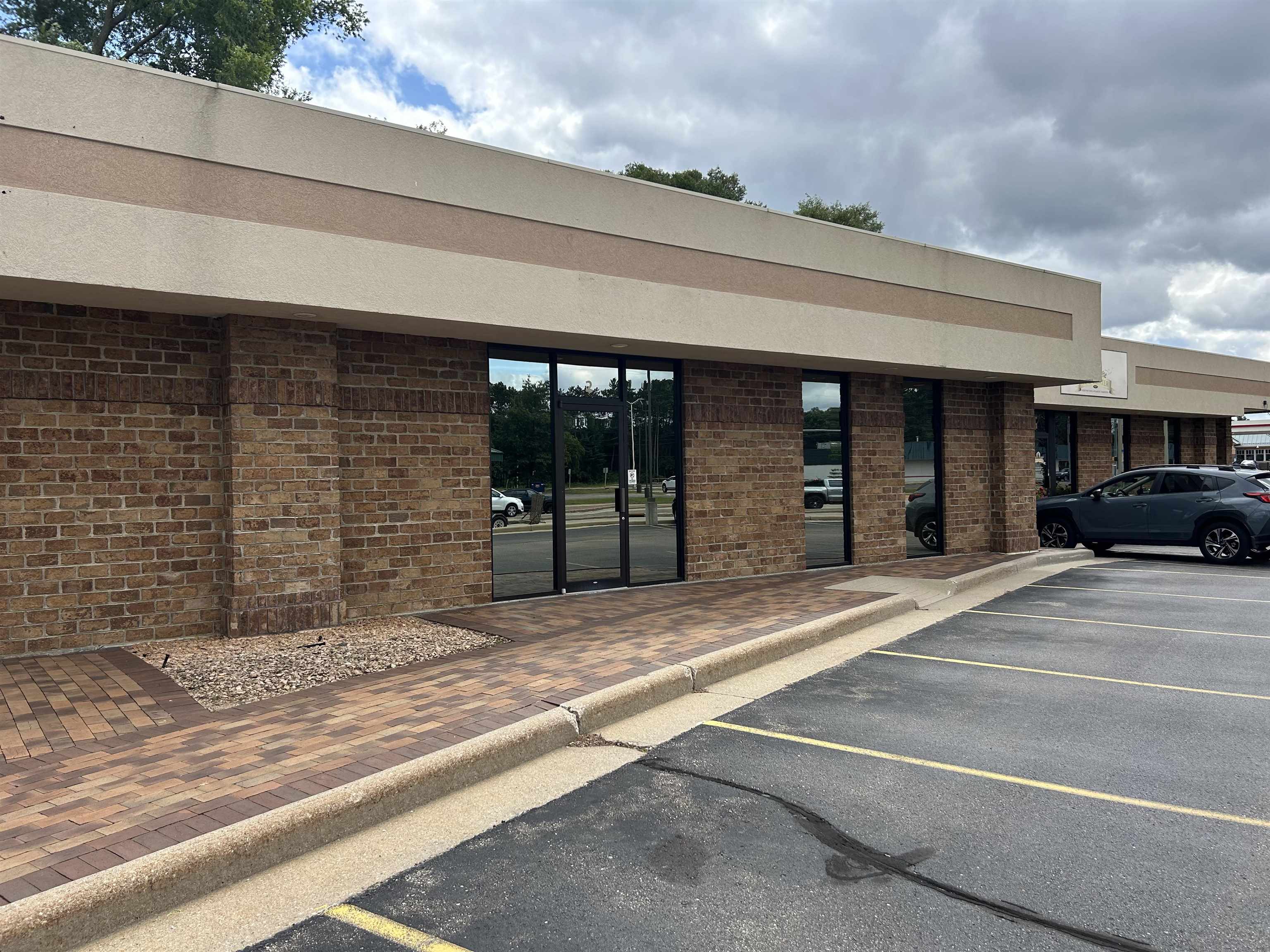 1820 Post Road Property Photo 1