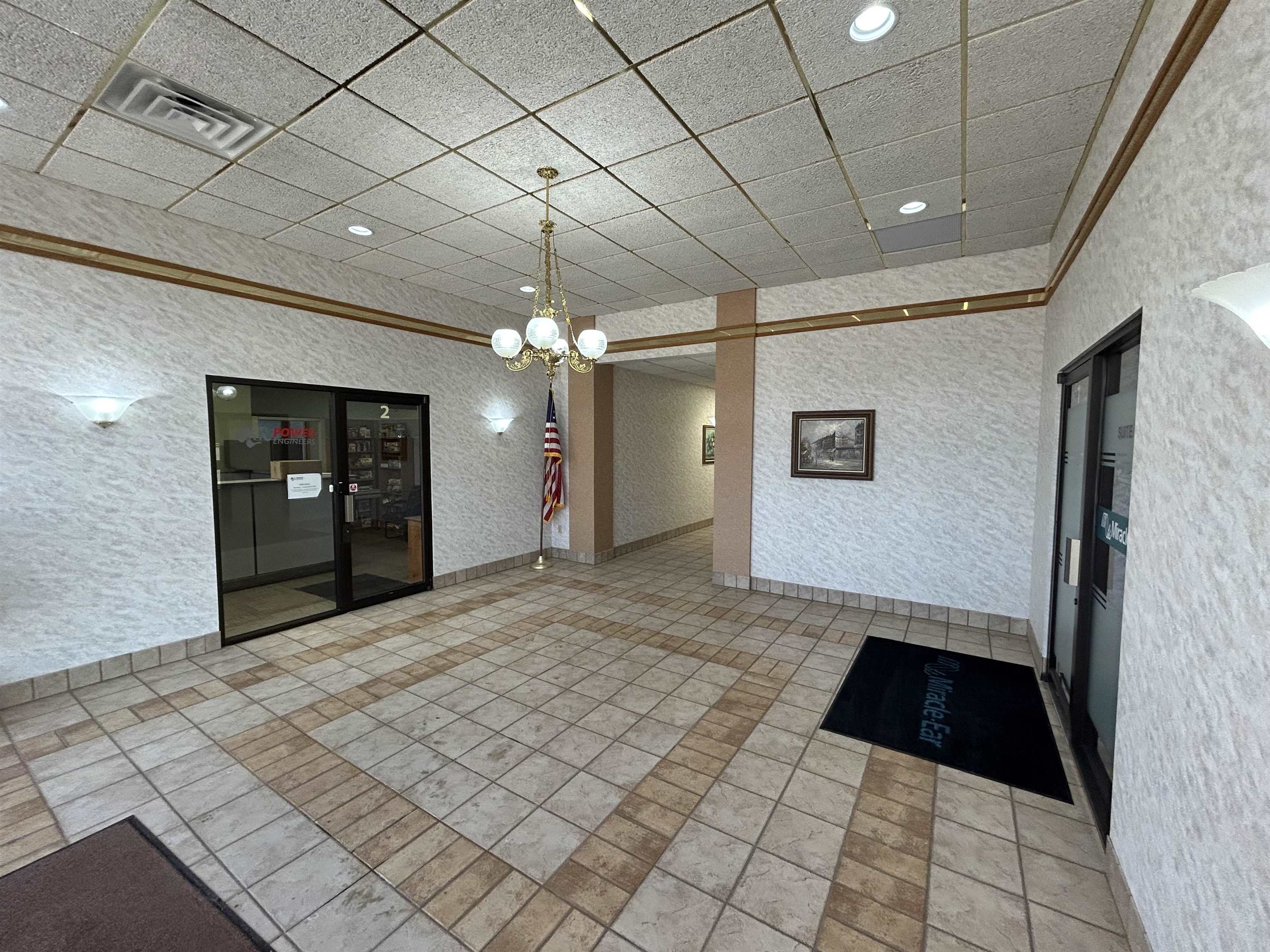 1820 Post Road Property Photo 4