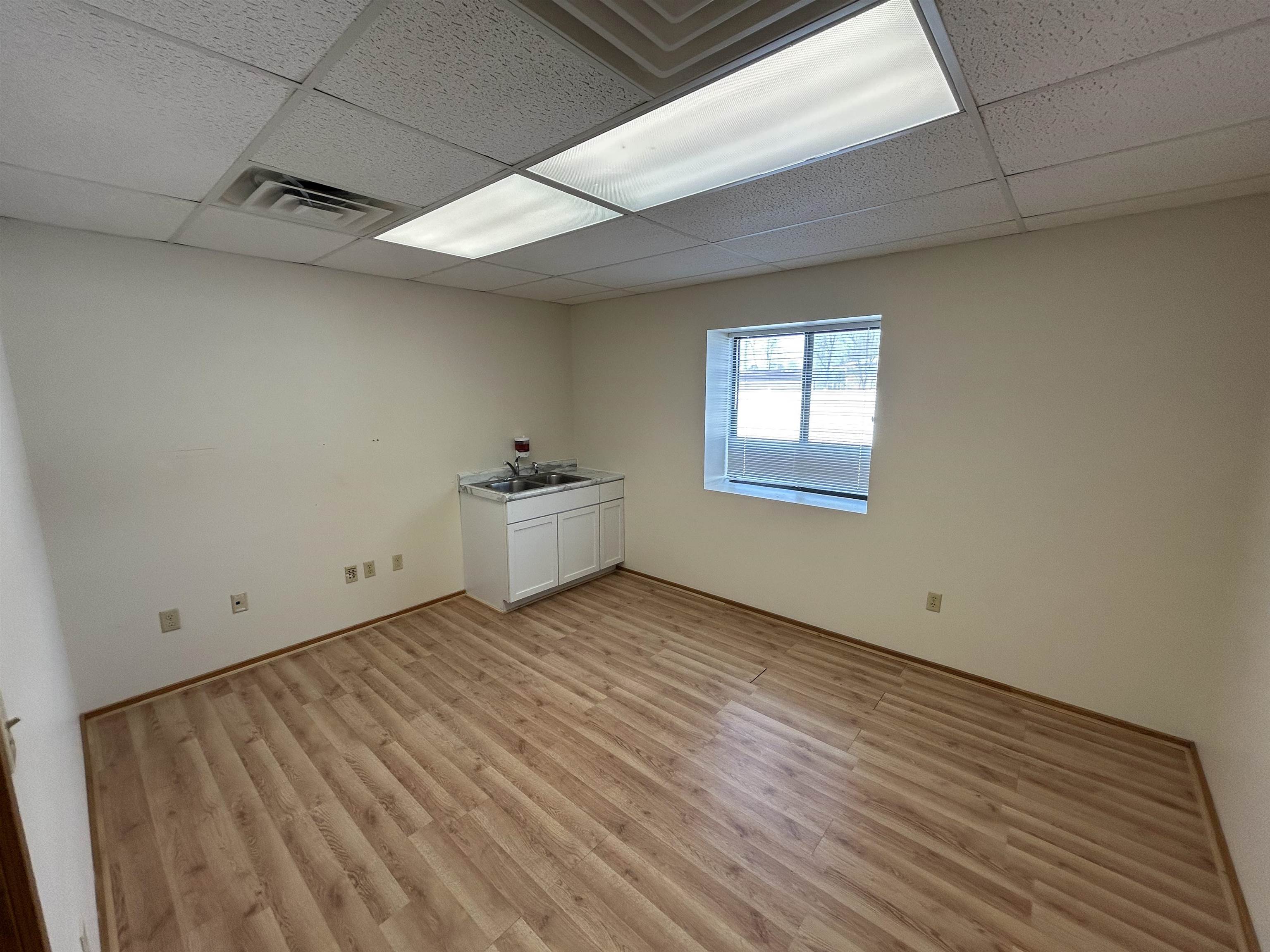 1820 Post Road Property Photo 13