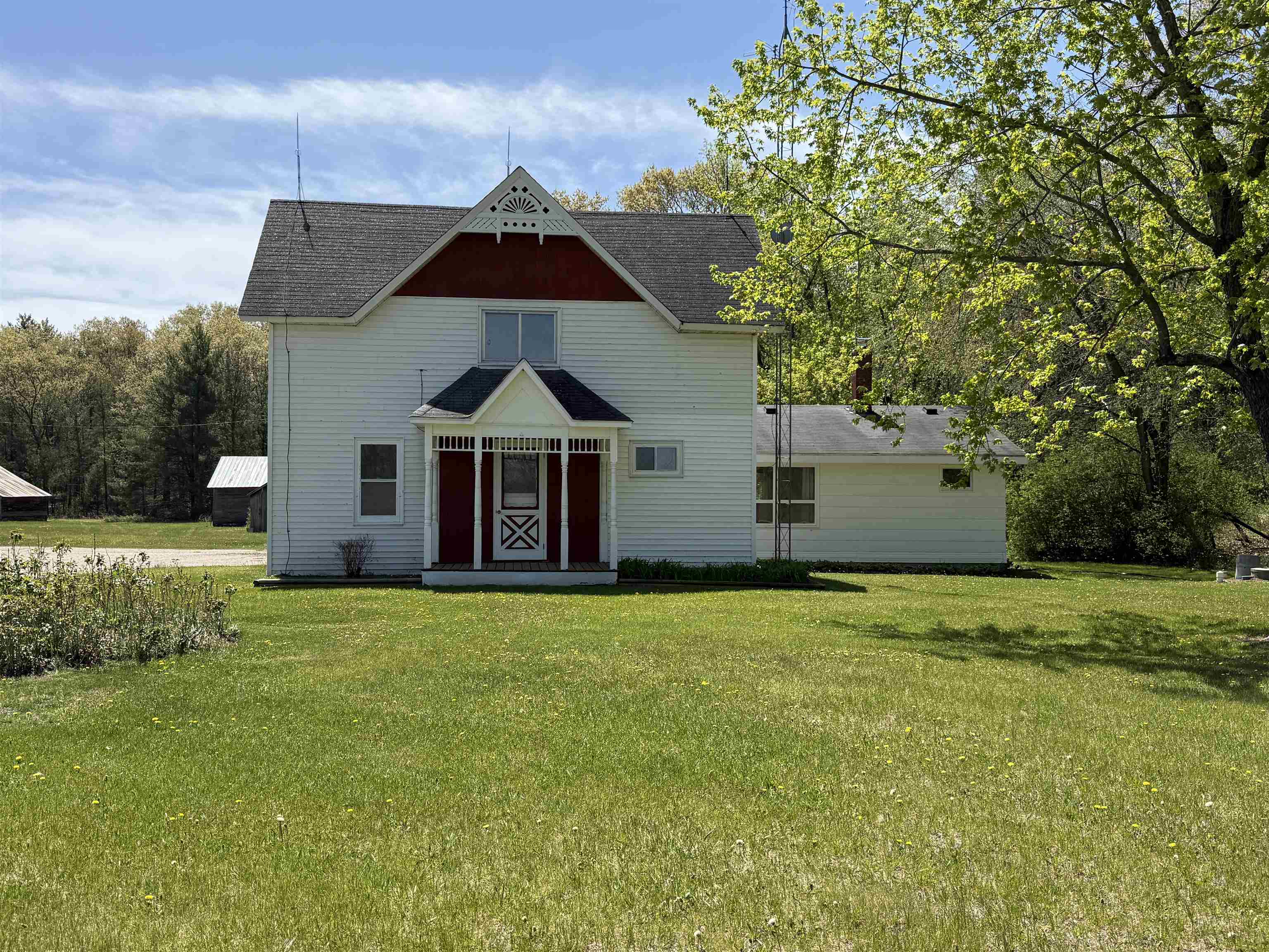 1751 Buttercup Avenue Property Photo 2