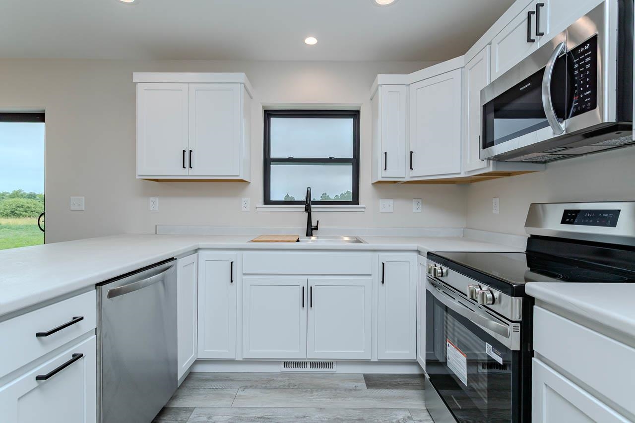 8181 Birch Street Property Photo 16