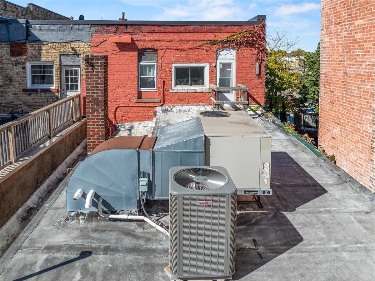 107 S Central Avenue Property Photo 12