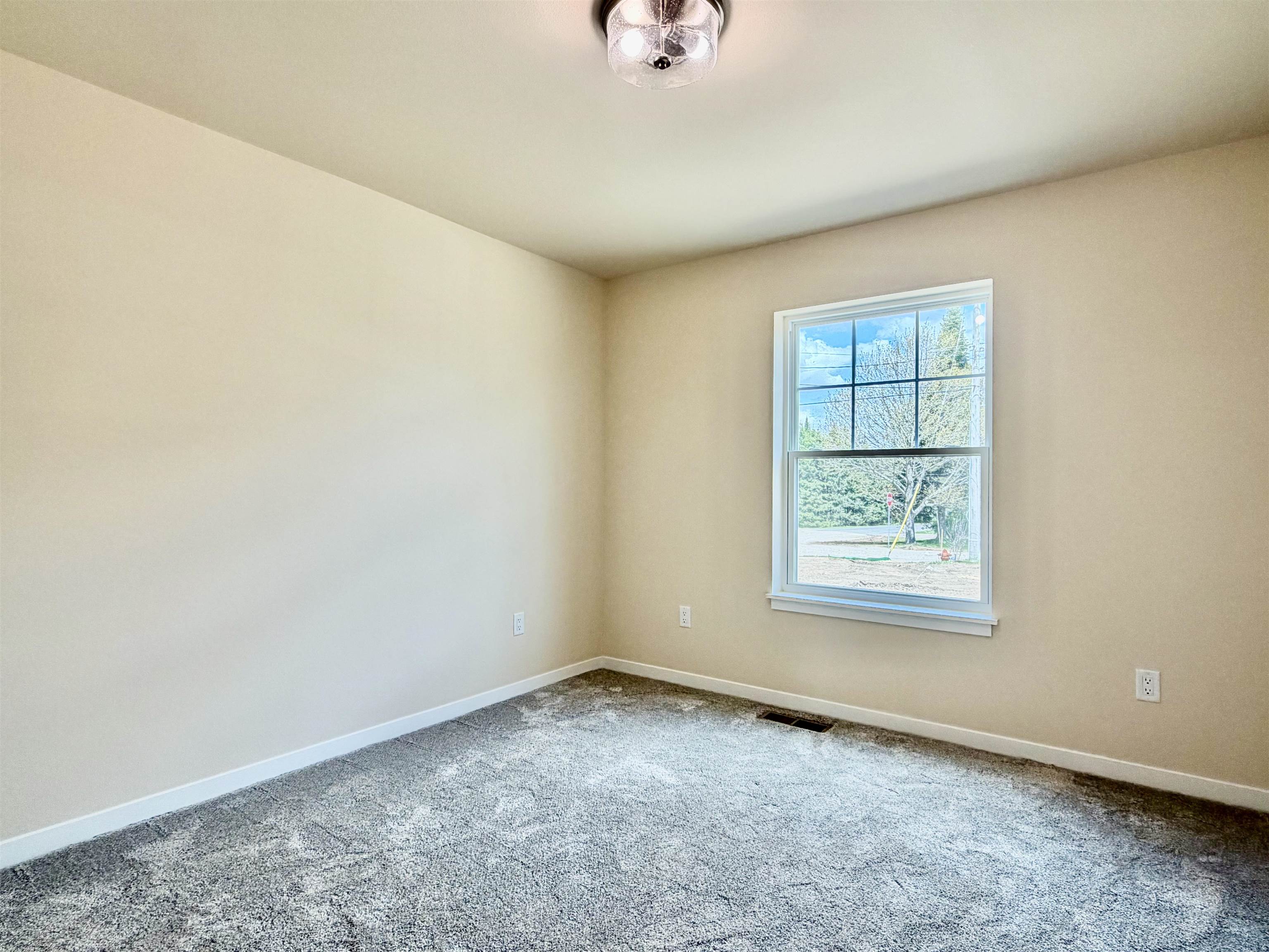 1359 Knapp Street Property Photo 26