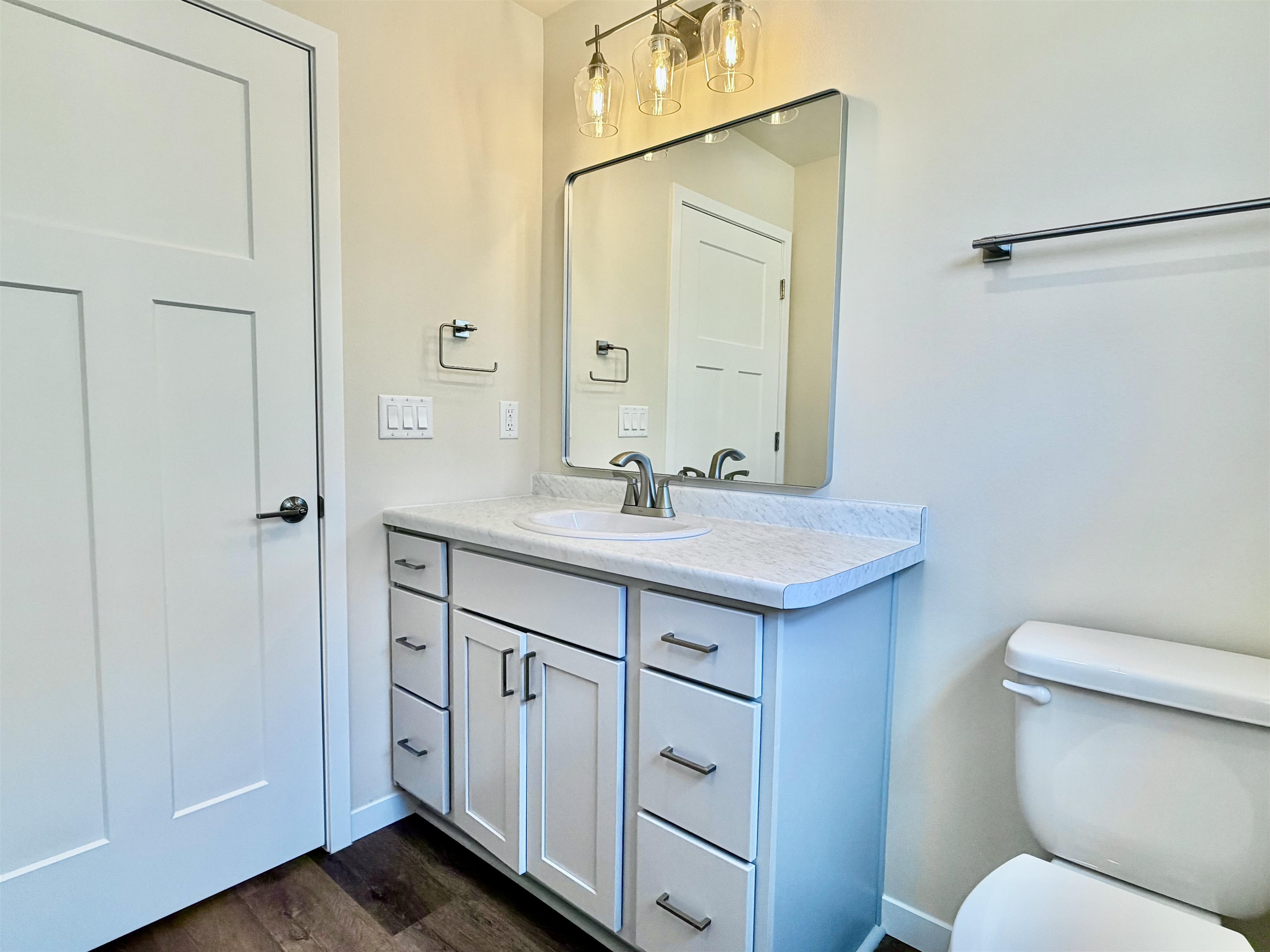 1359 Knapp Street Property Photo 30