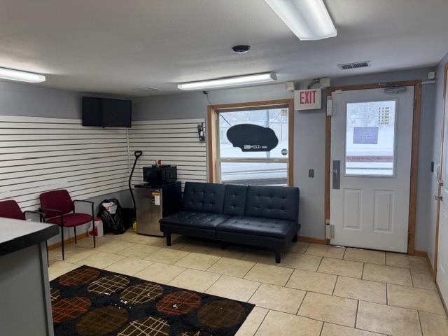 910 S Central Avenue Property Photo 2