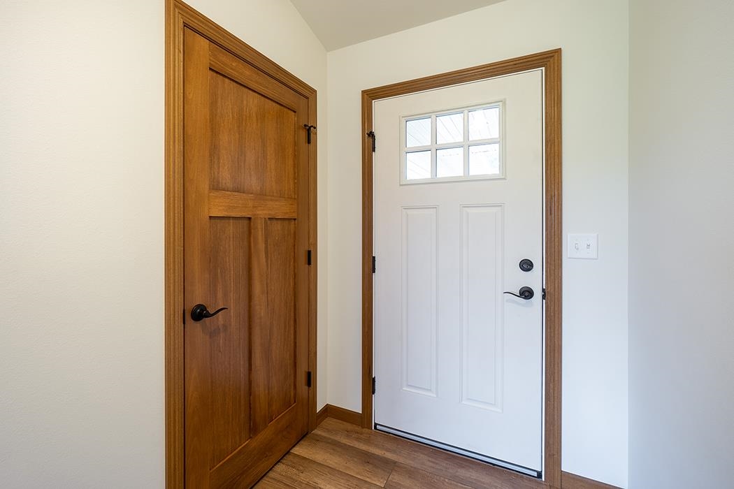 5589 Forest Creek Road Property Photo 3