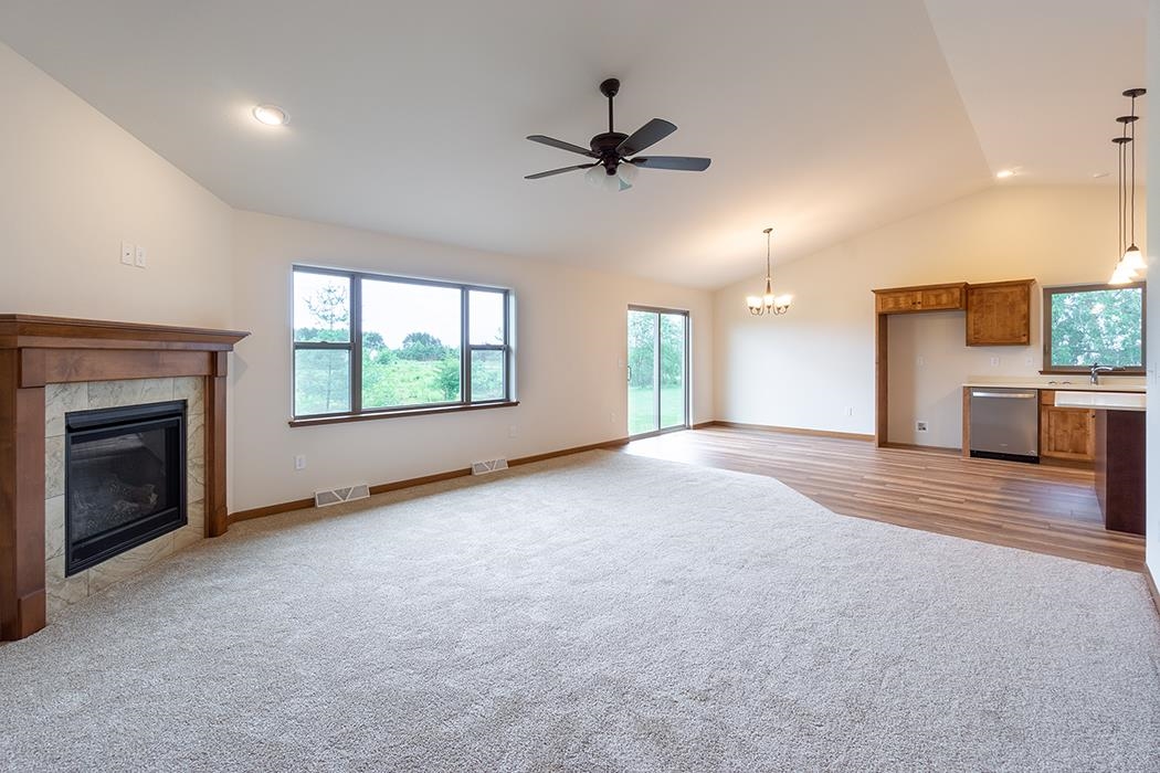 5589 Forest Creek Road Property Photo 7