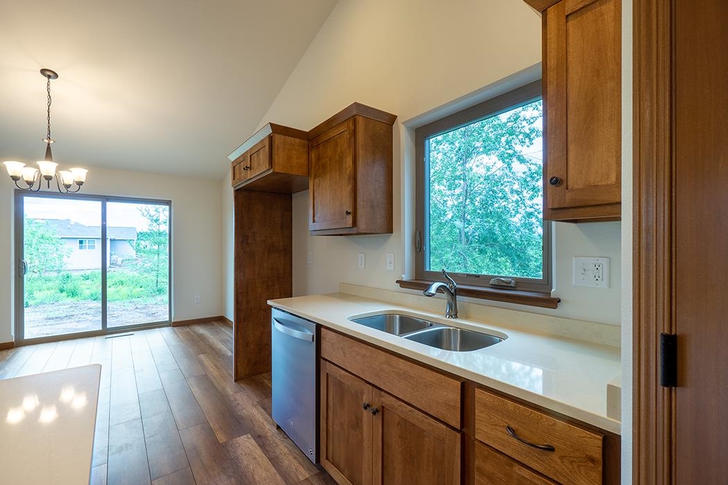 5589 Forest Creek Road Property Photo 12