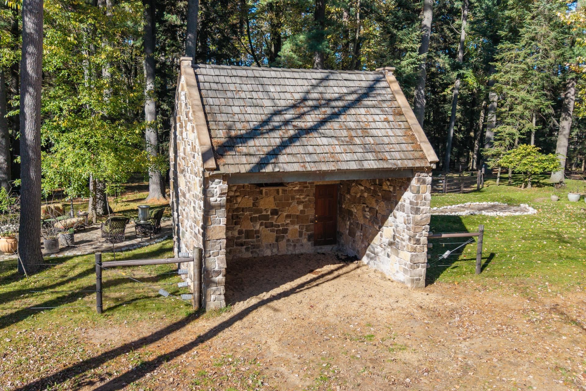 145683 Flint Creek Circle Property Photo 14