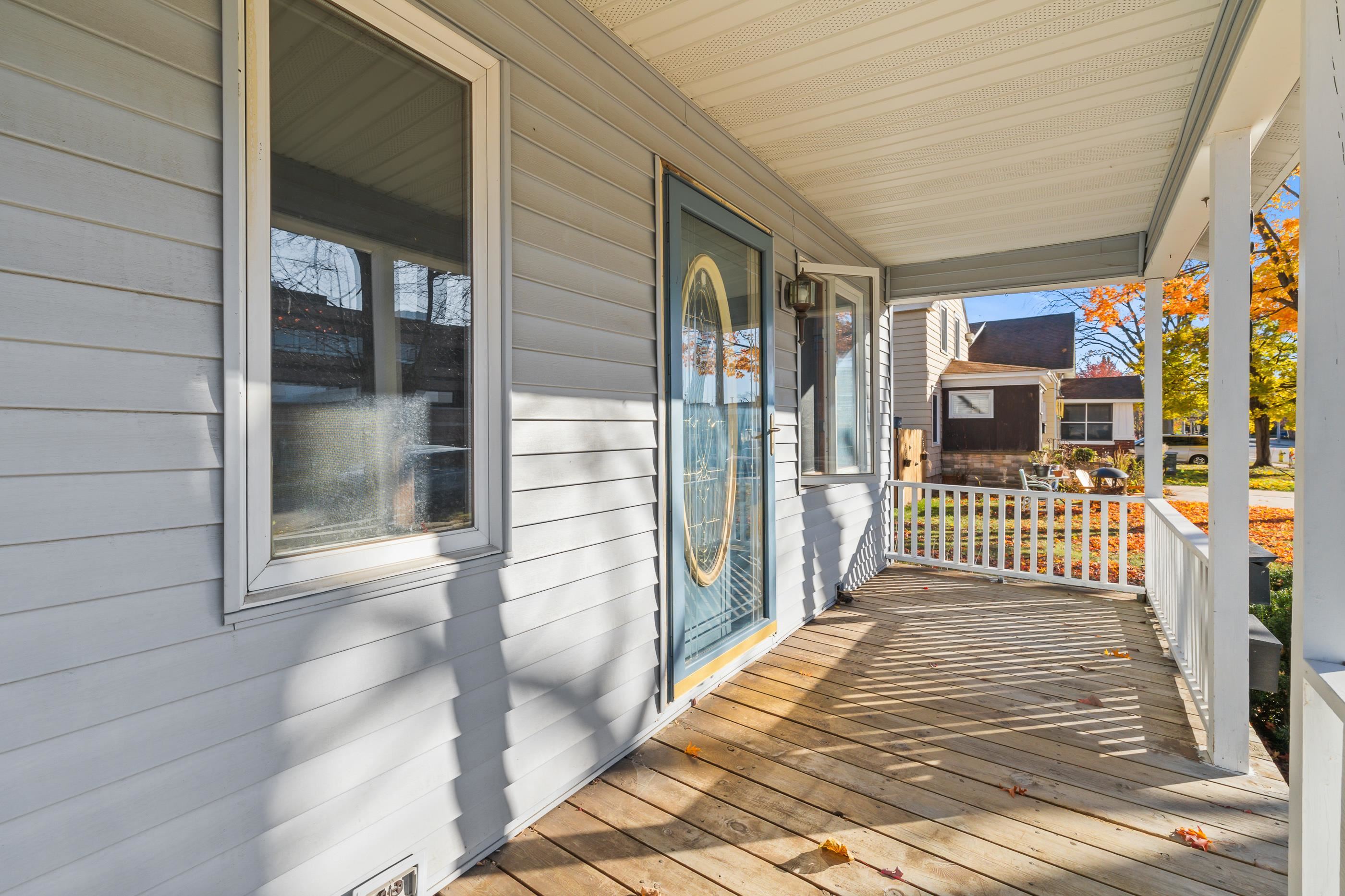 909 Illinois Avenue Property Photo 6
