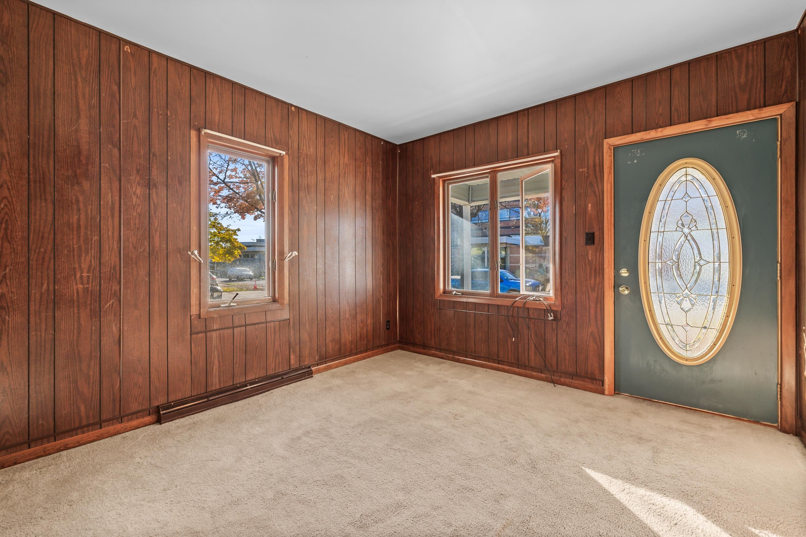 909 Illinois Avenue Property Photo 8