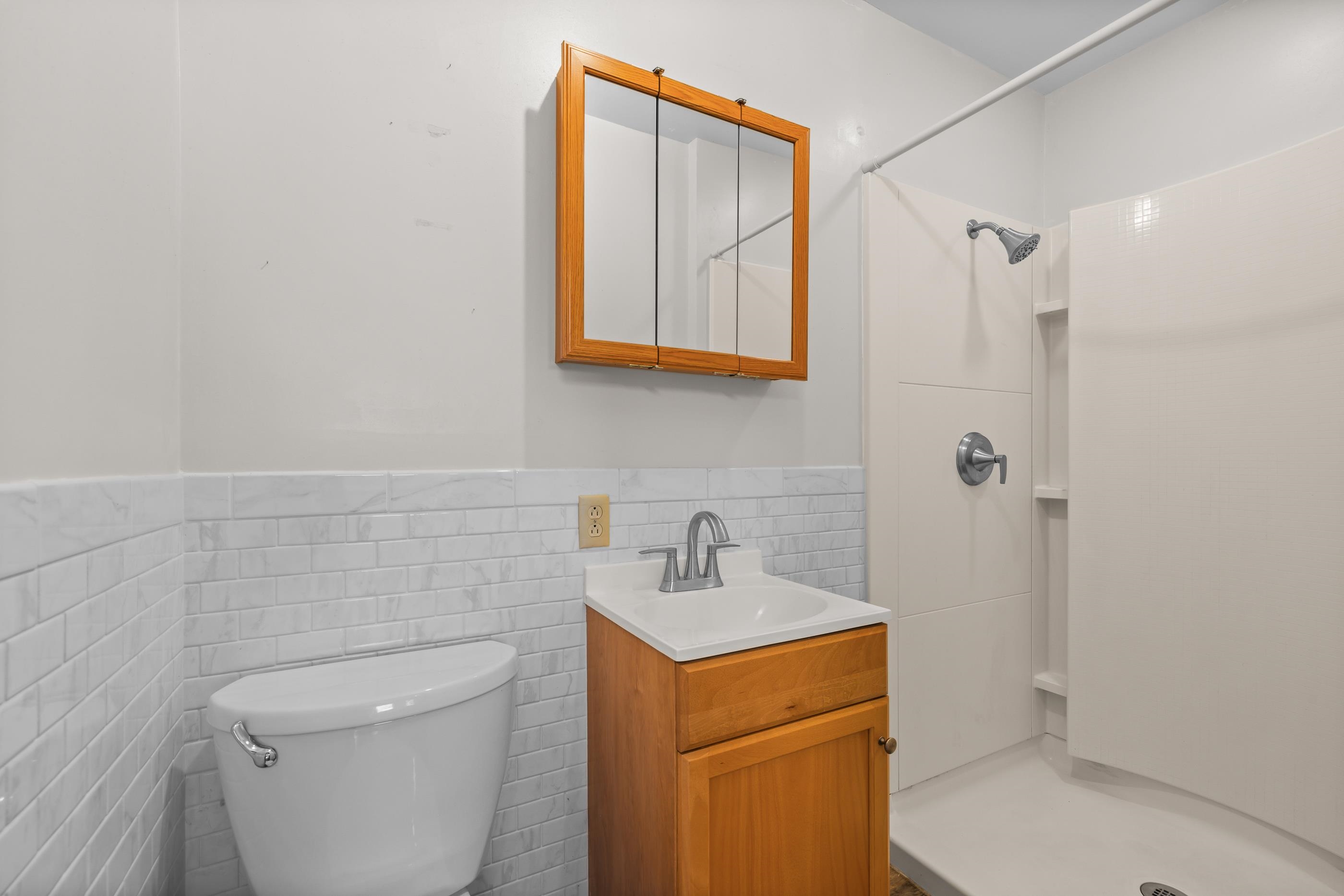 909 Illinois Avenue Property Photo 21