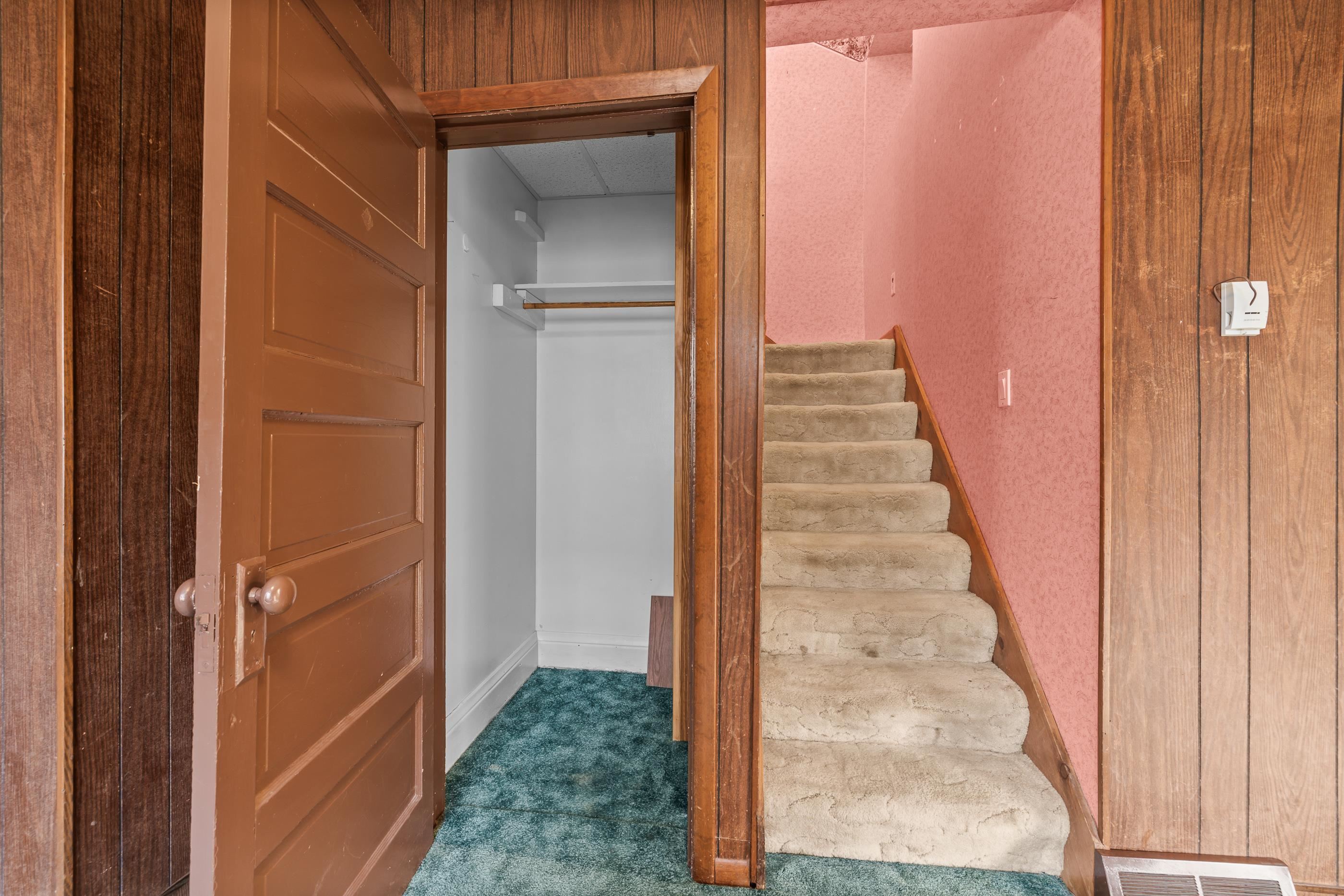 909 Illinois Avenue Property Photo 23
