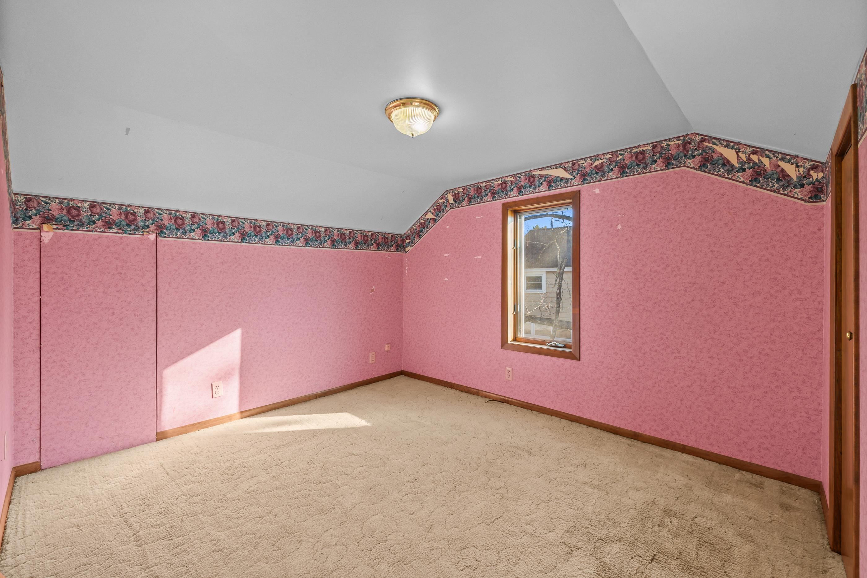 909 Illinois Avenue Property Photo 28