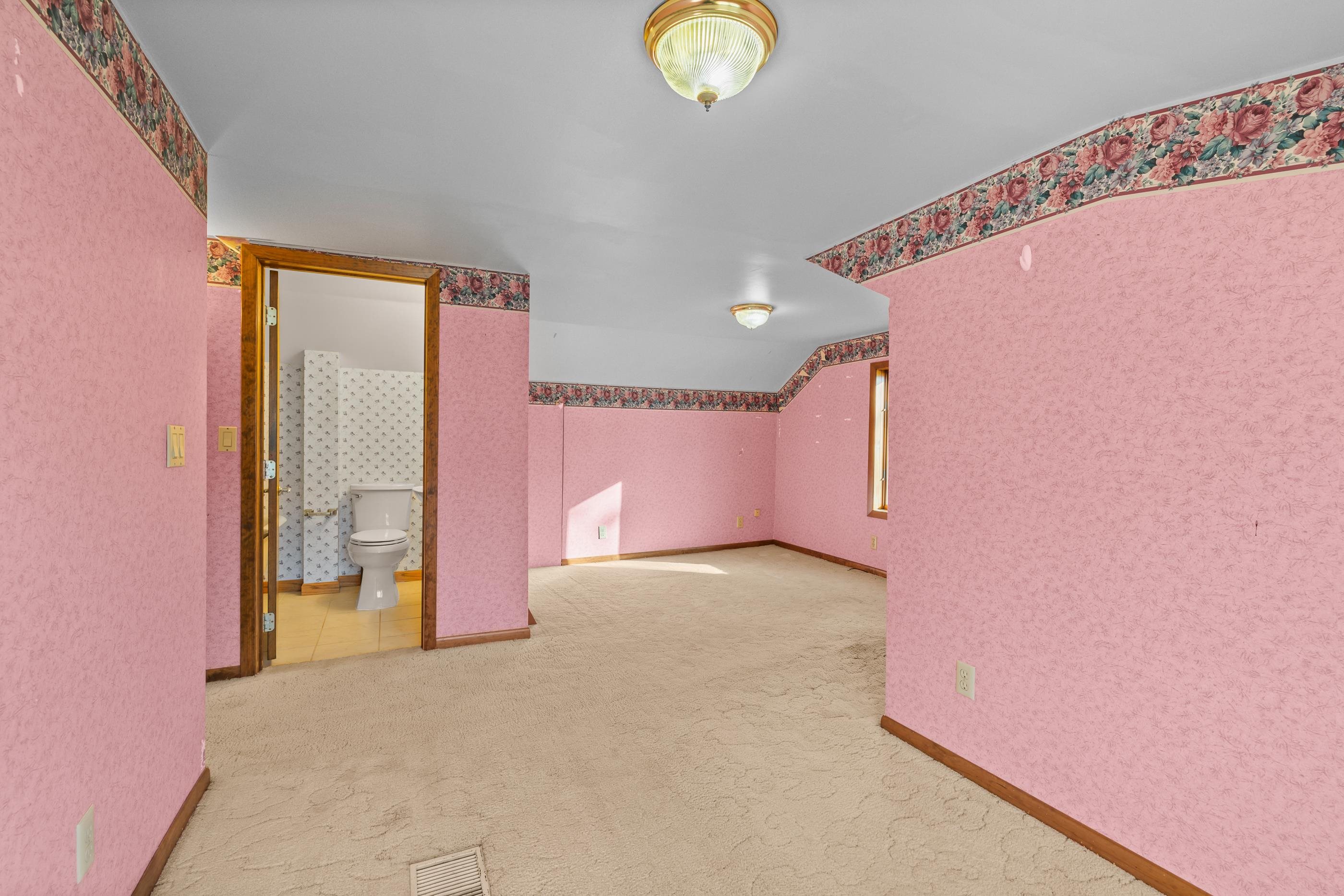 909 Illinois Avenue Property Photo 30