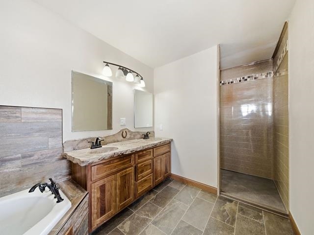 7623 County Road V Property Photo 18
