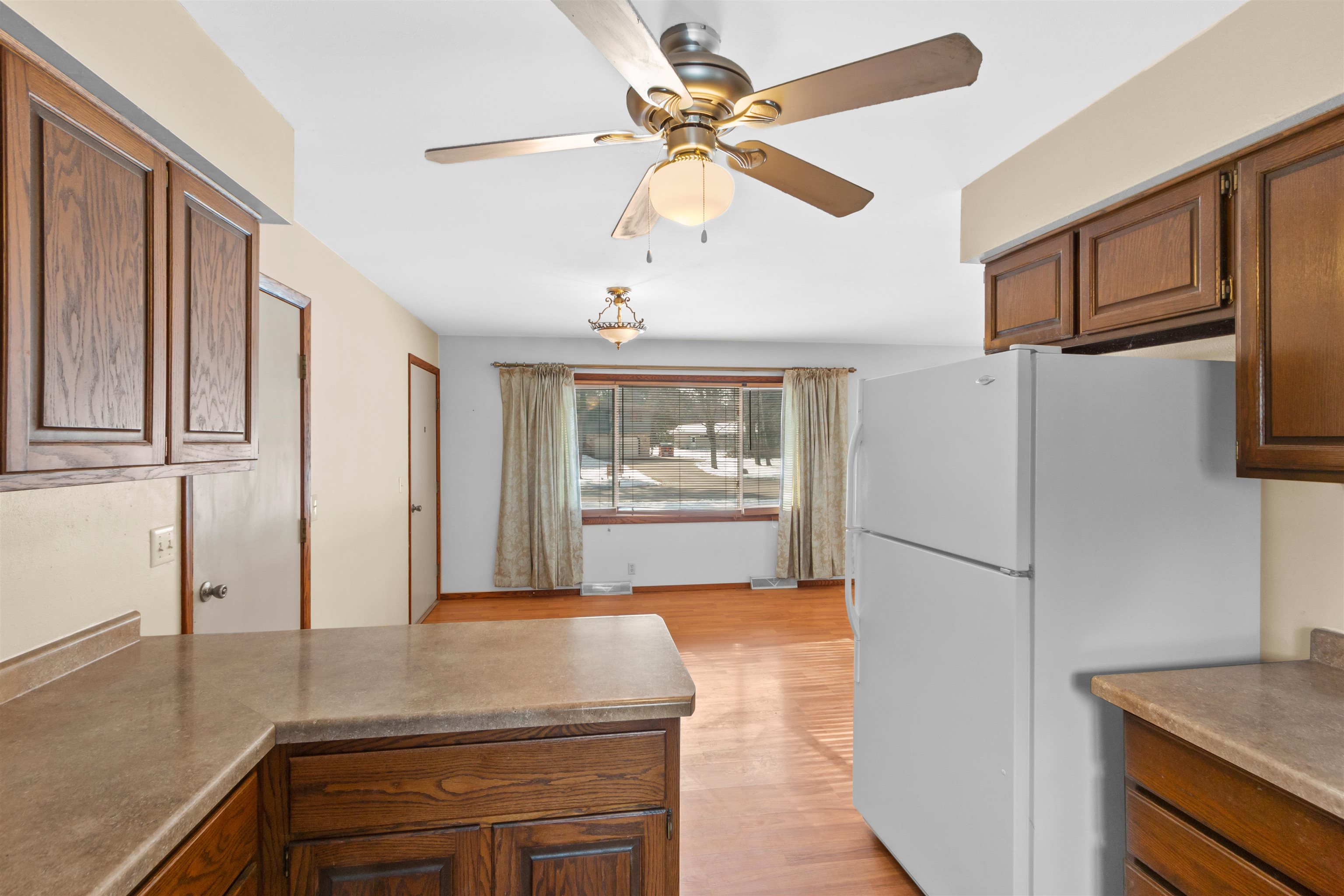 610 S Biron Drive Property Photo 8