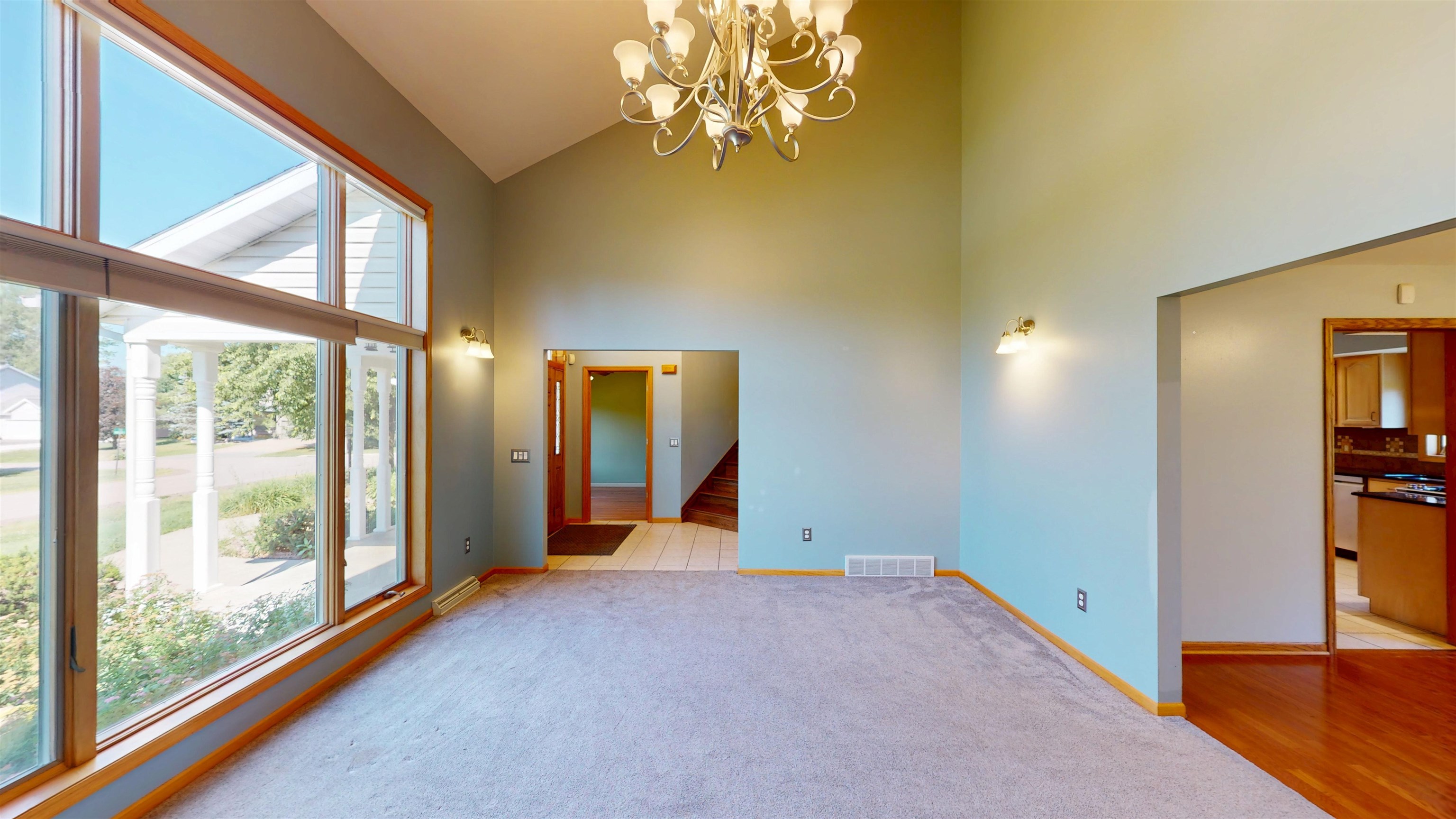 2112 W 3rd Street Property Photo 14