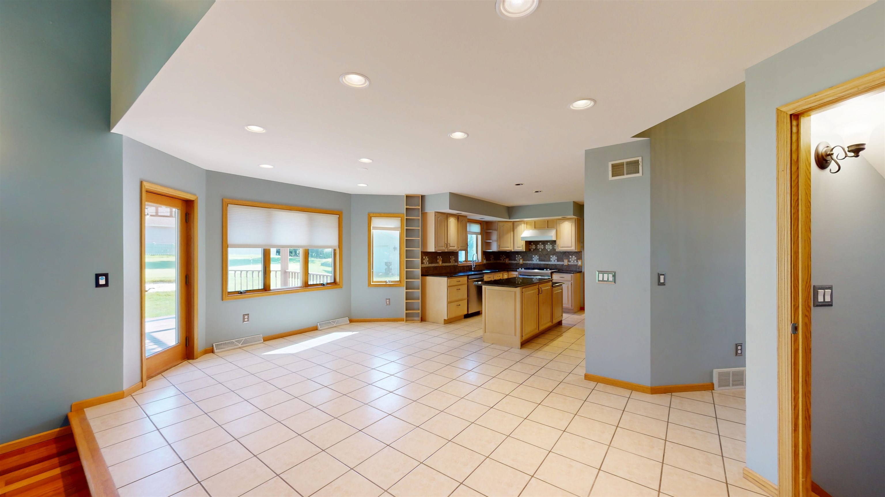 2112 W 3rd Street Property Photo 28