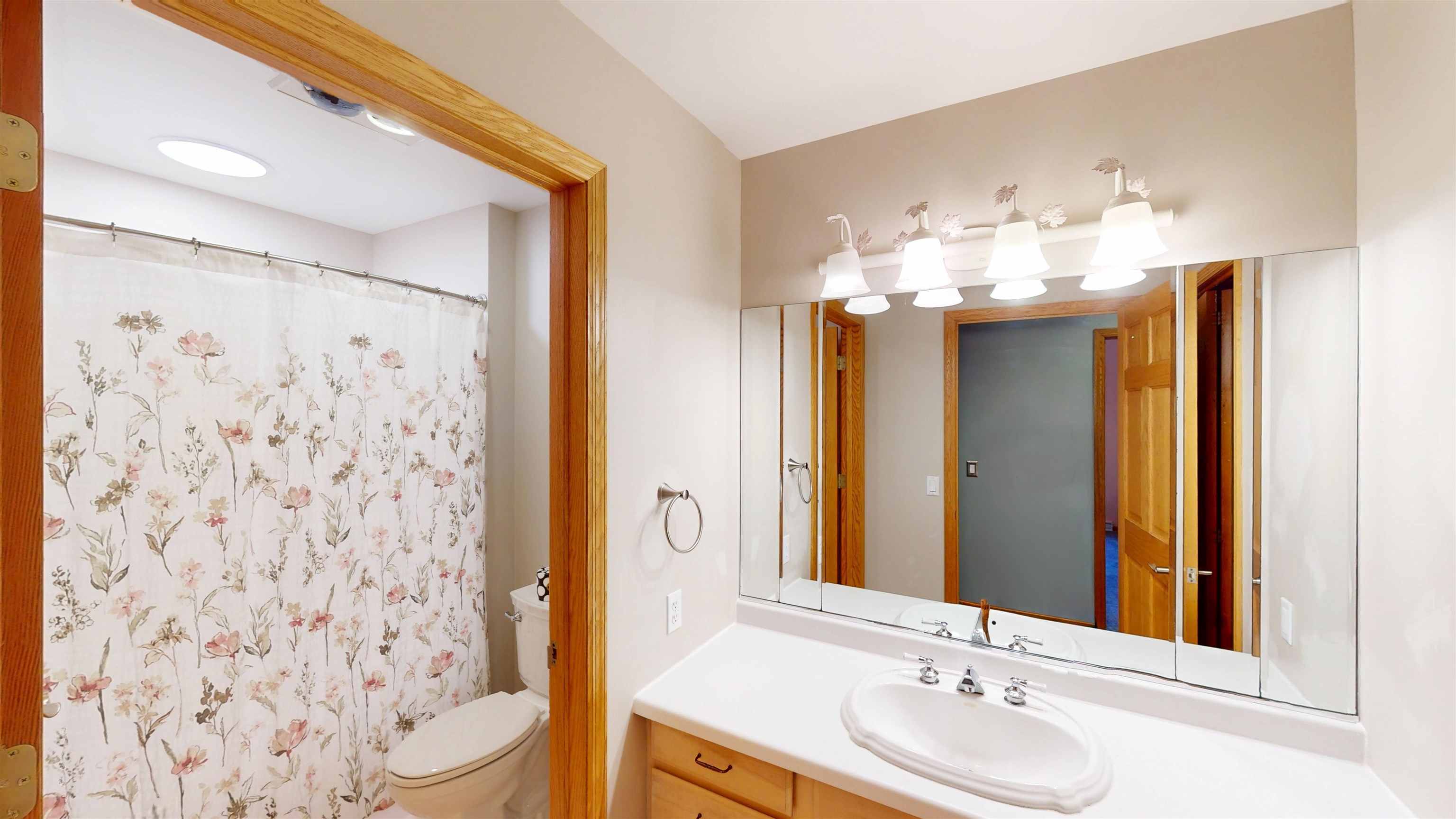 2112 W 3rd Street Property Photo 41