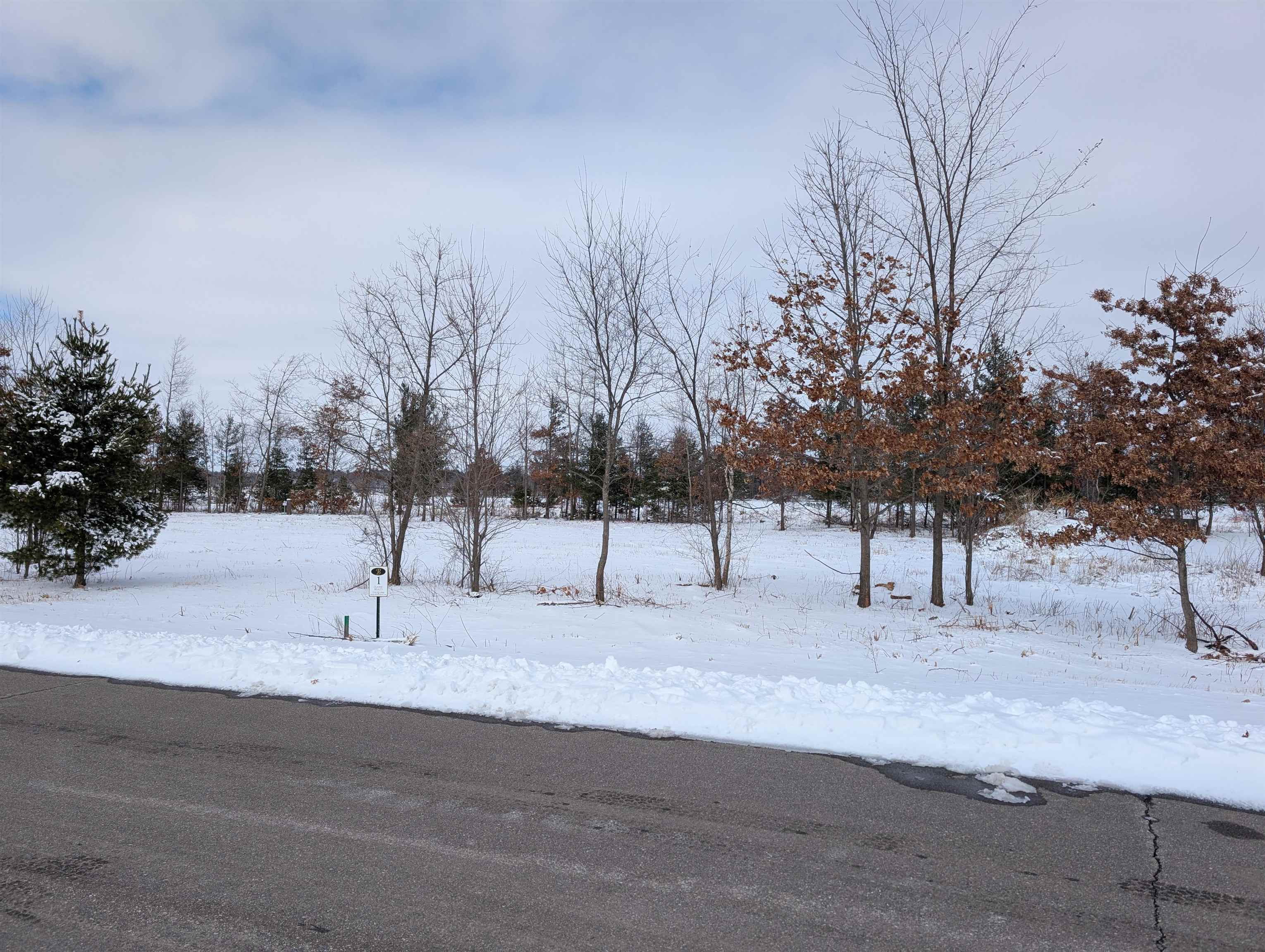 3231 Waterview Drive Property Photo 3