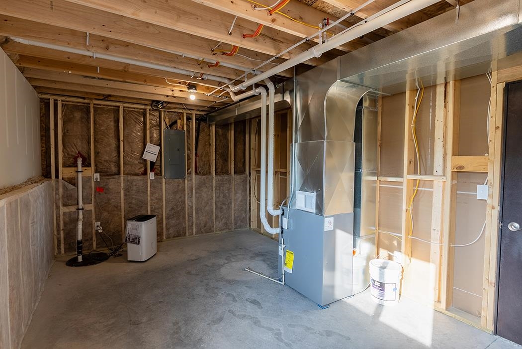 228 Leonard Street Property Photo 40