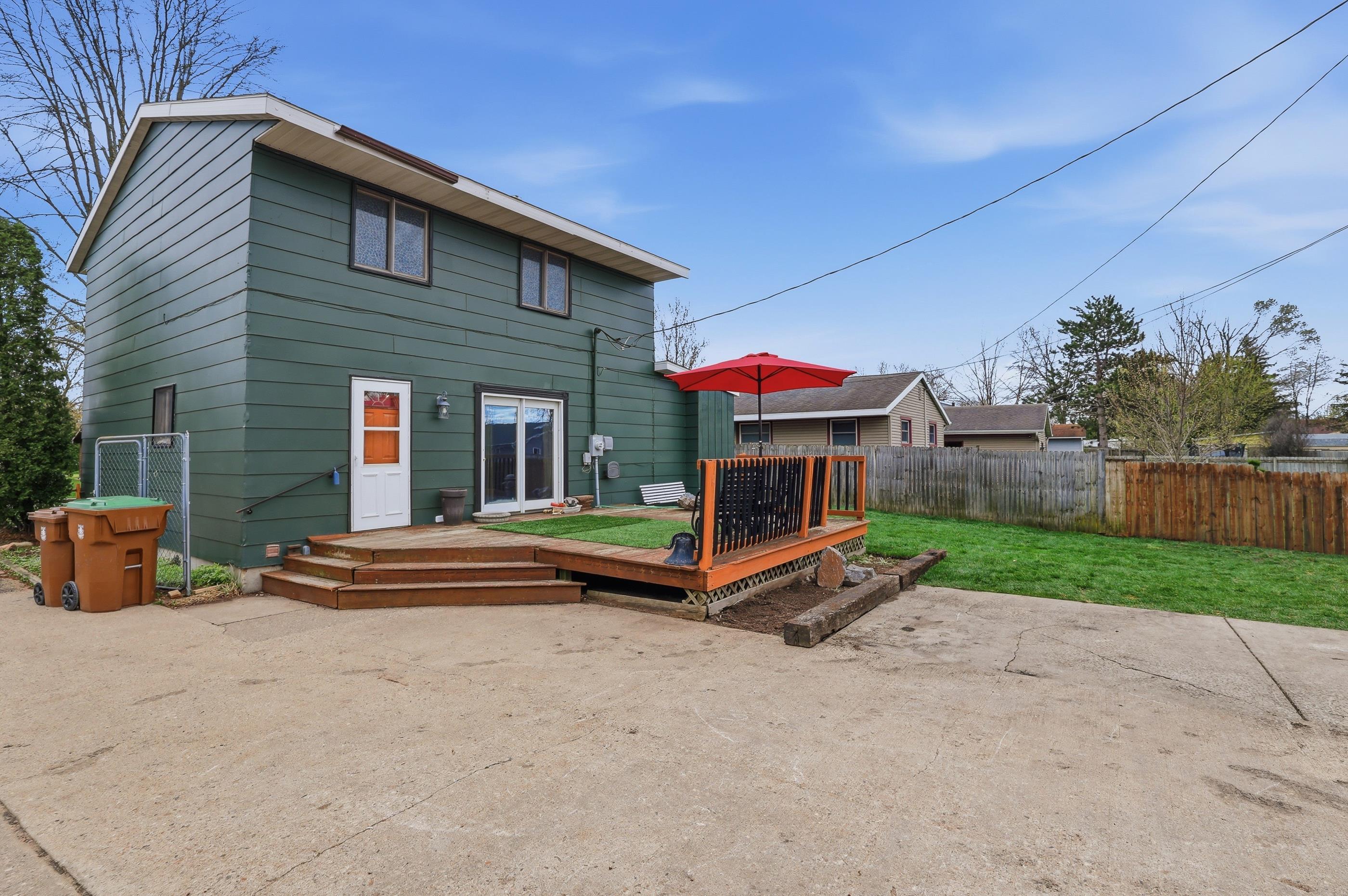 2924 Lindbergh Avenue Property Photo 4