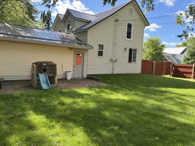 322 Maple Street Property Photo 2