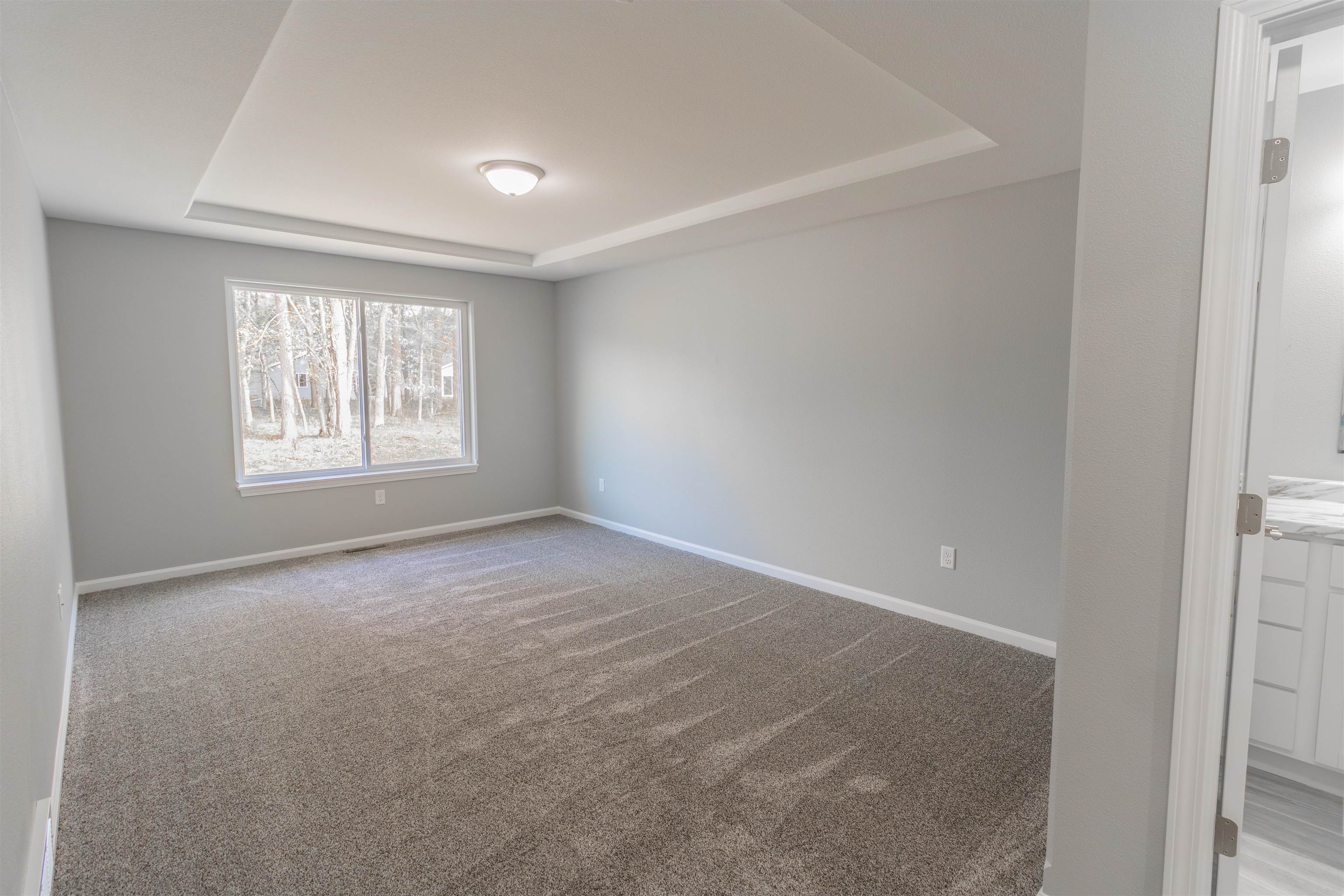5565 Forest Creek Road Property Photo 12