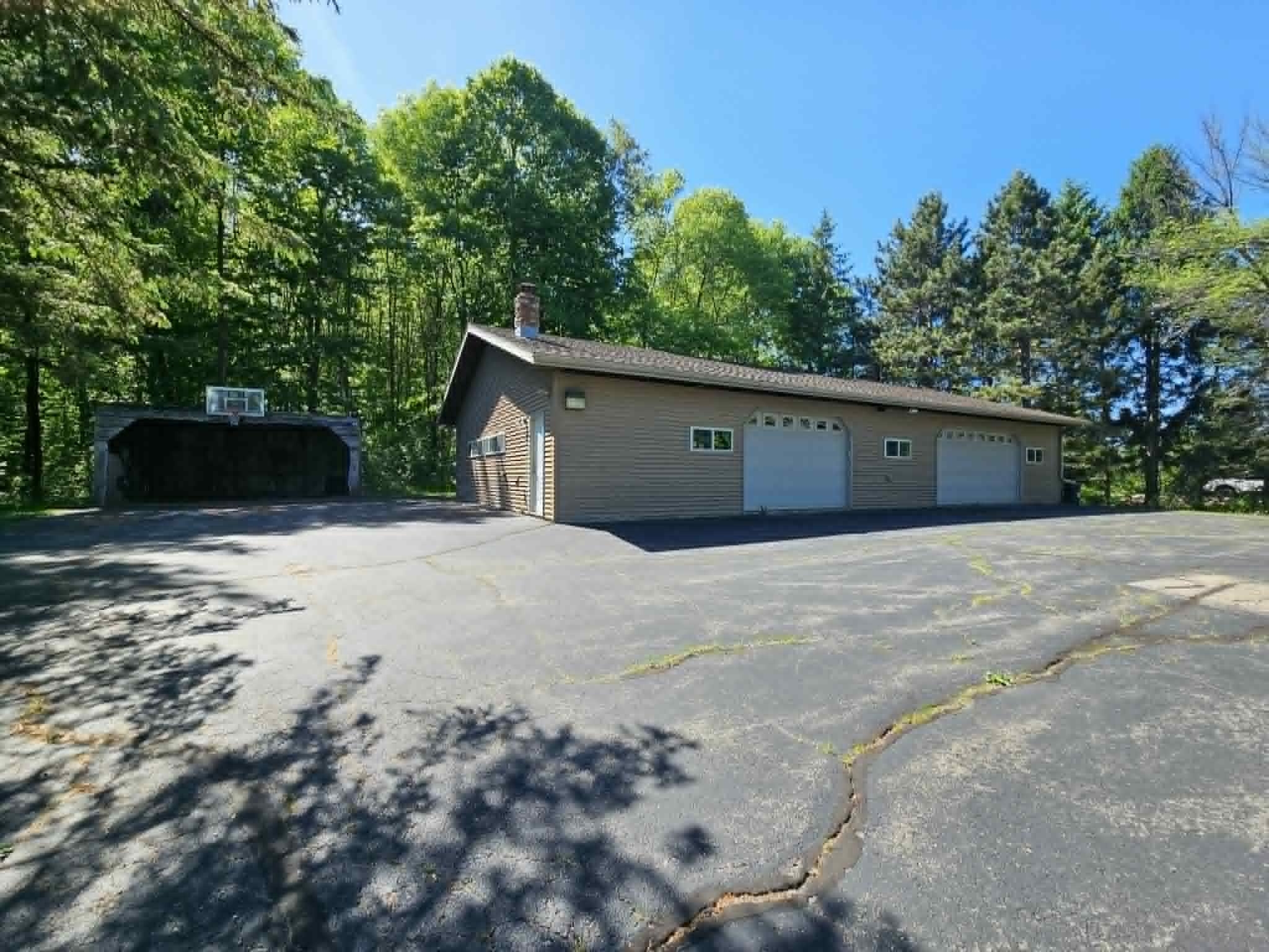 9893 Bluff Drive Property Photo 34