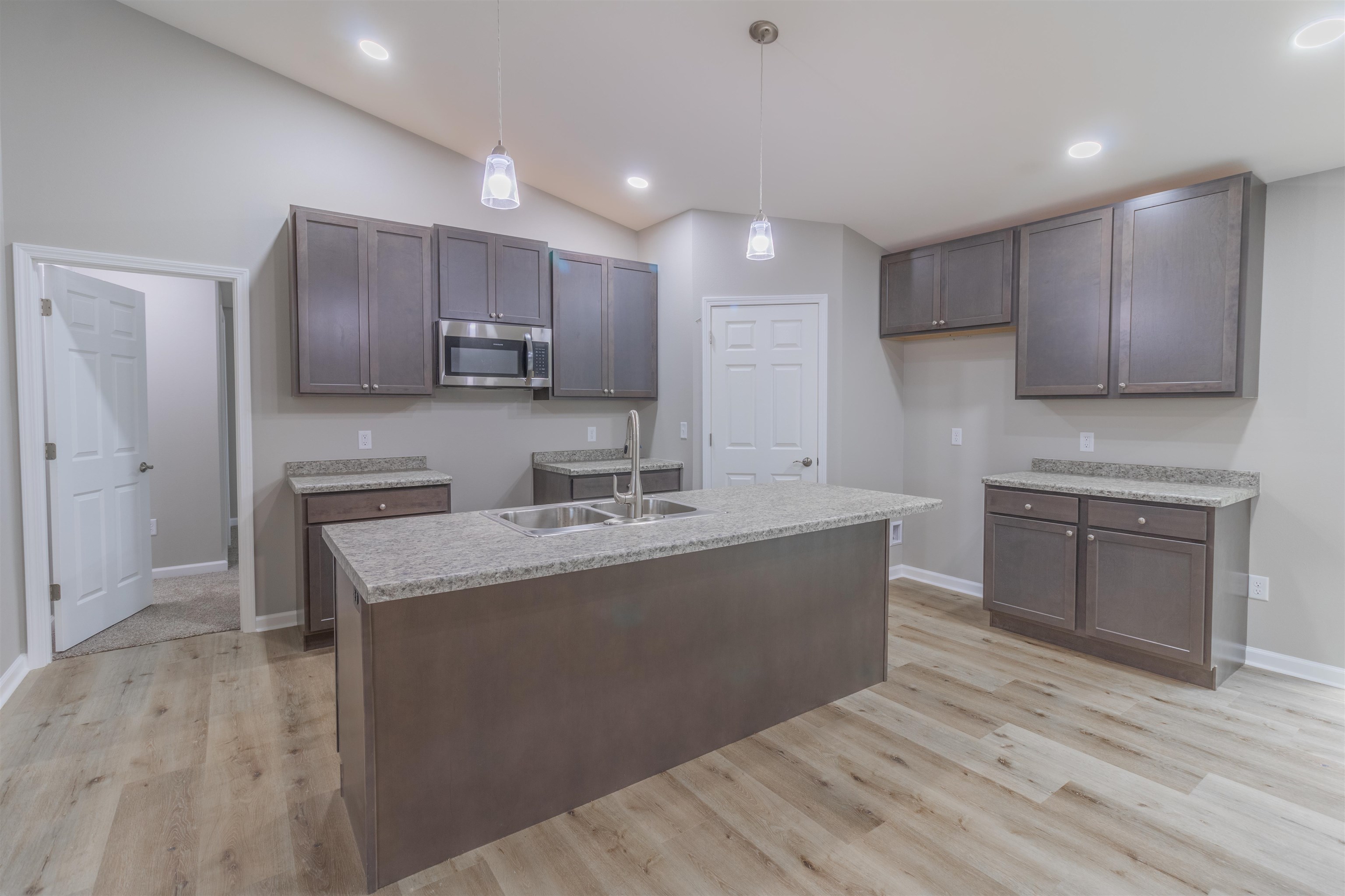 3820 Jackrabbit Drive Property Photo 6