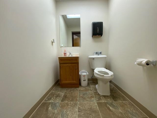 2615 Post Road Property Photo 8